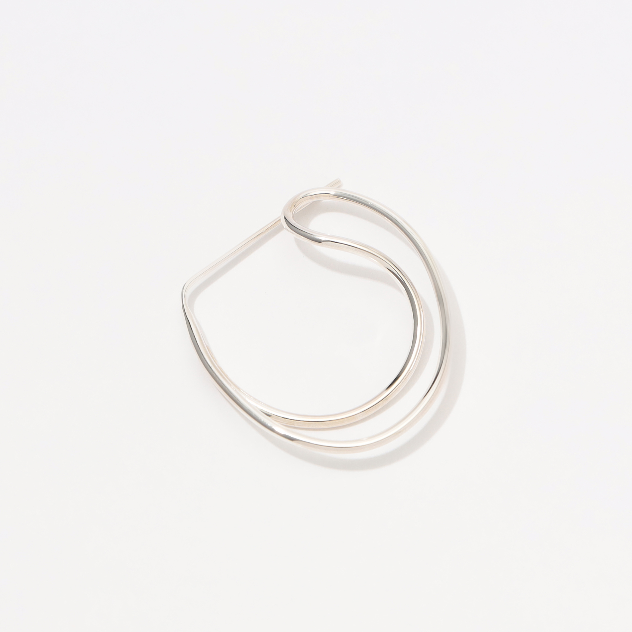 BAR Jewellery CROSSED PATHS ピアス|トゥモローランド 公式通販 BAR Jewellery CROSSED PATHS ピアス|トゥモローランド 公式通販
