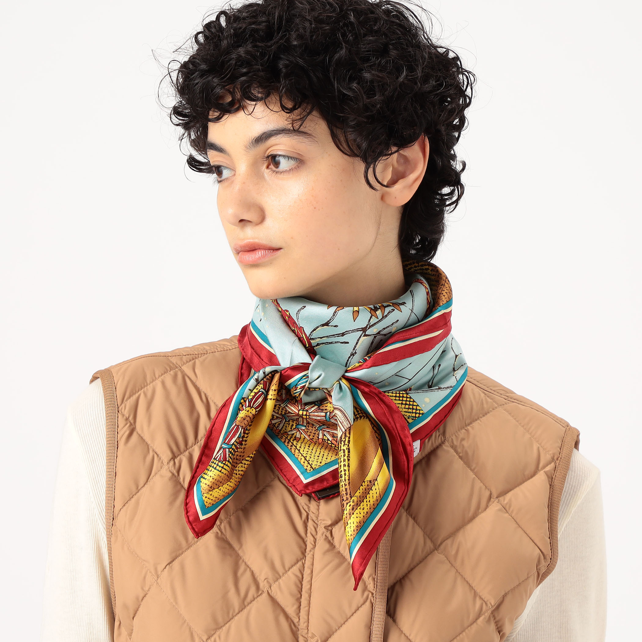carven カルヴェン スカーフ - メルカリ