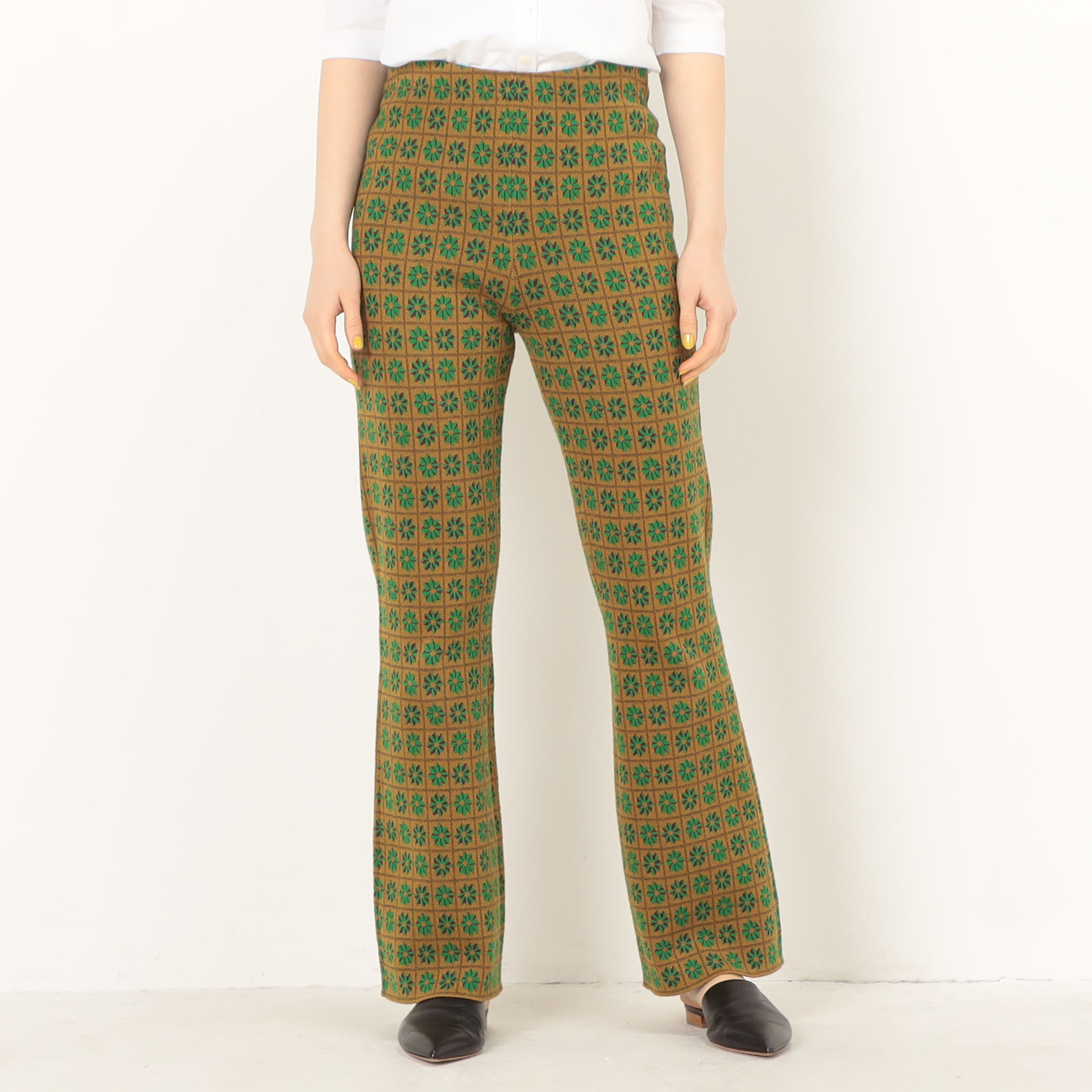 CABaN コットンカシミヤ フラワータイルジャカード フレアパンツ caban（キャバン）の「□CABaN コットンカシミヤ フラワータイル