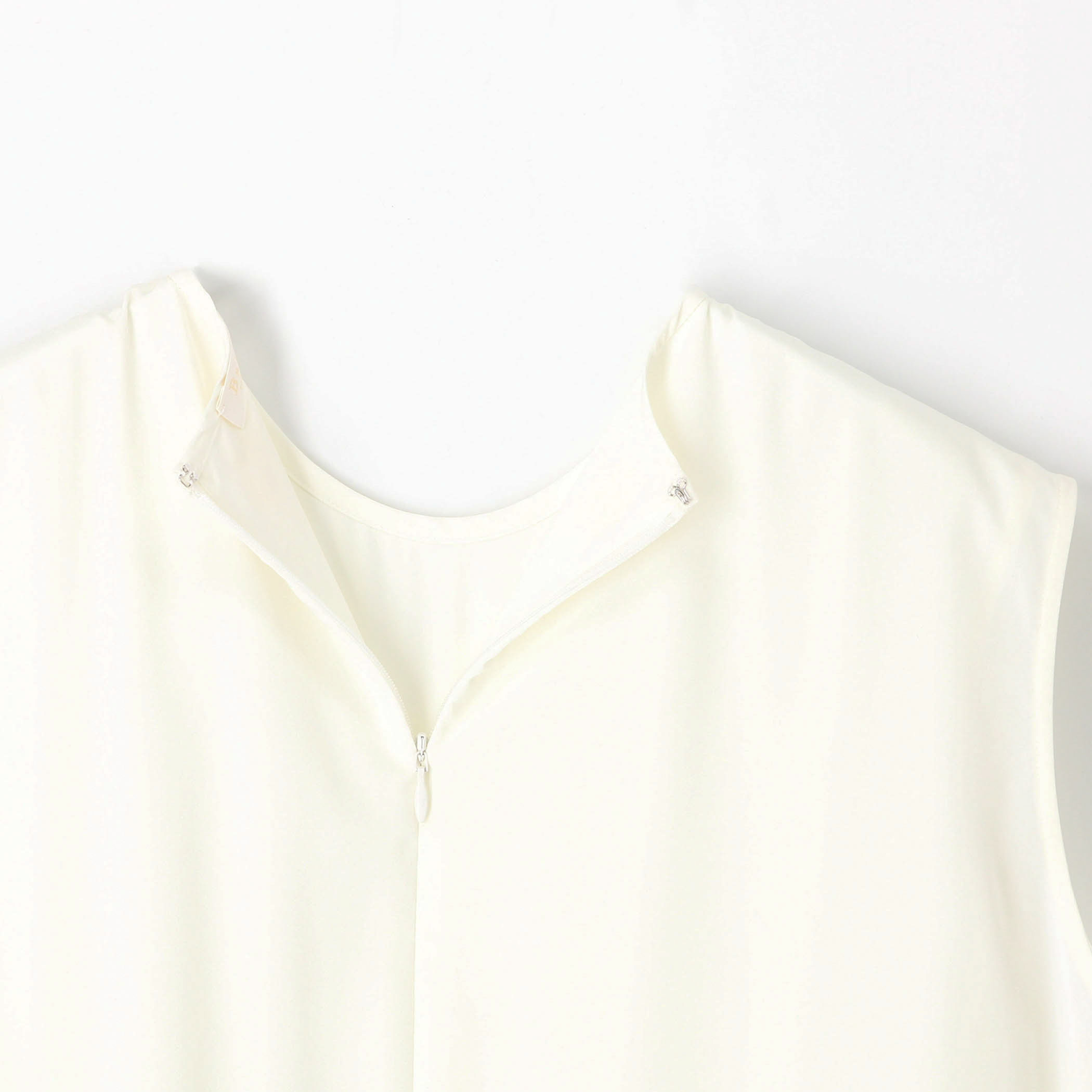 フレームワーク　ホワイトフィールド別注ノースリーブオールインワン　新品、未使用品 20240624185940512_500.jpg