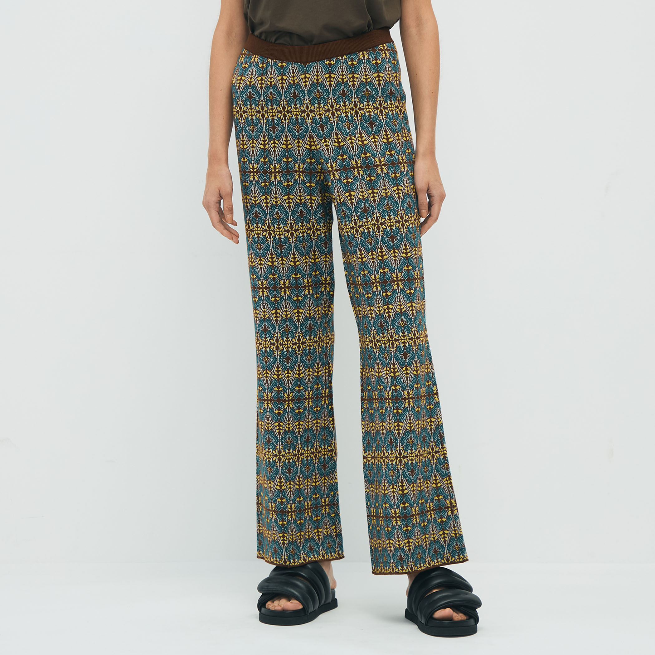 caban ボトムス　引っ越しの為早めの購入お願いします CABaN コットンカシミヤ パンツ｜トゥモローランド 公式通販