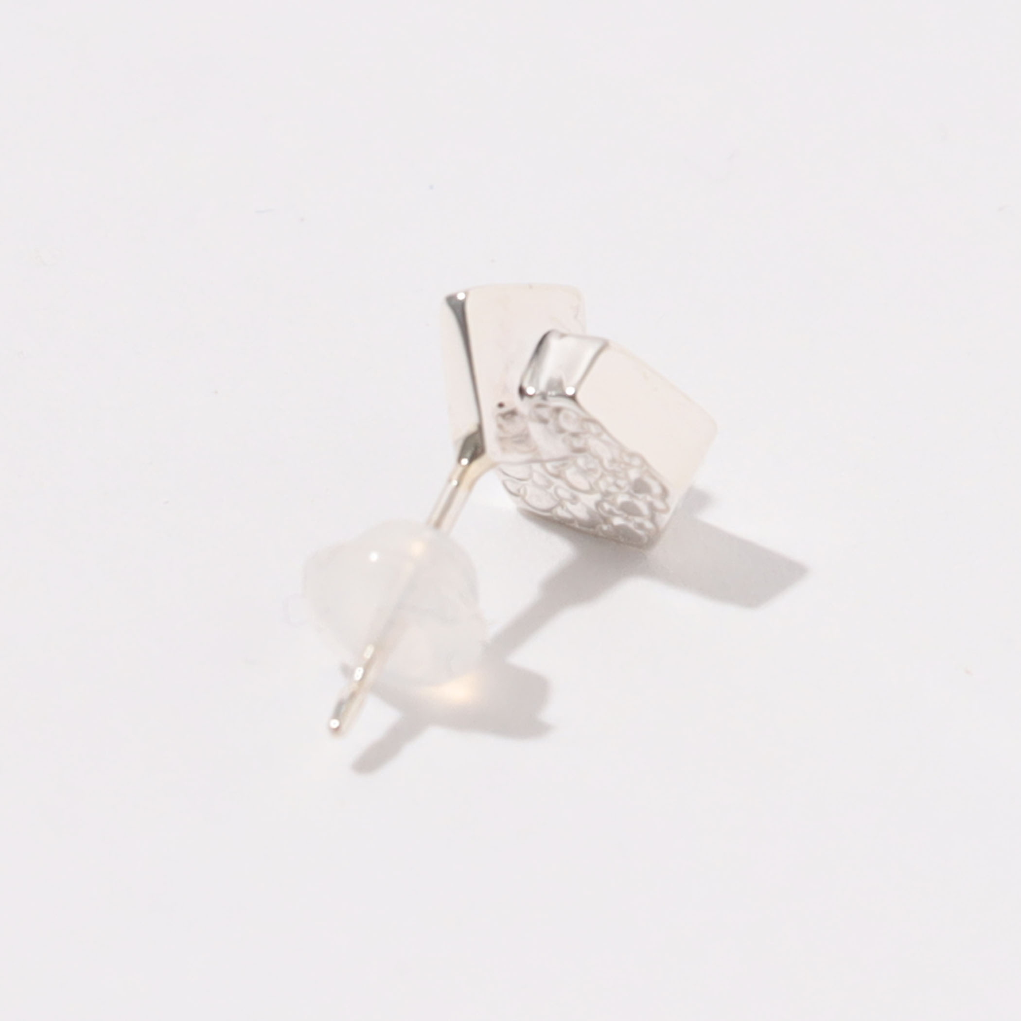 sumikaneko crystal frost ピアス｜トゥモローランド 公式サイト