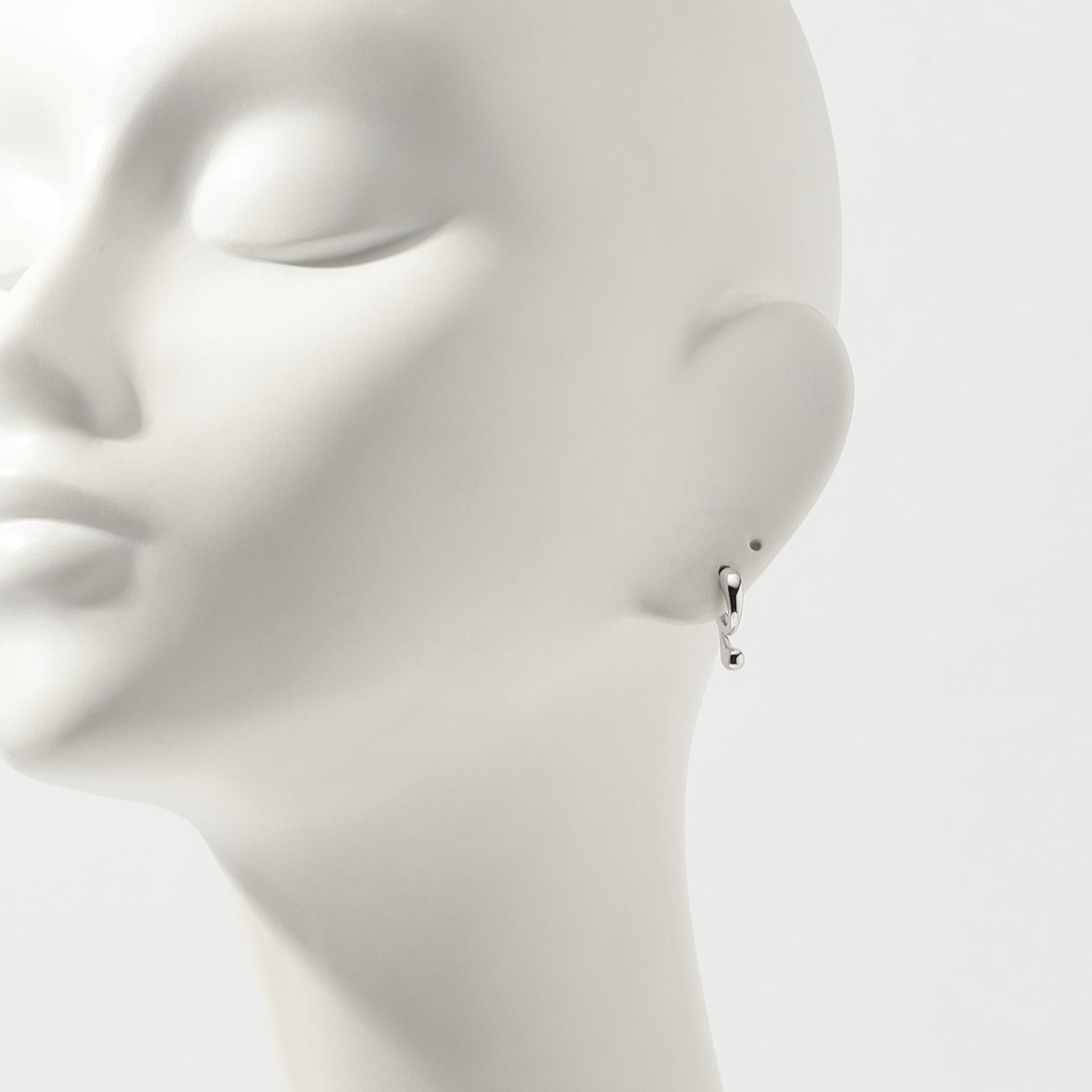 美品】マリアブラック ピアス 22 トゥモローランド beams MARIA