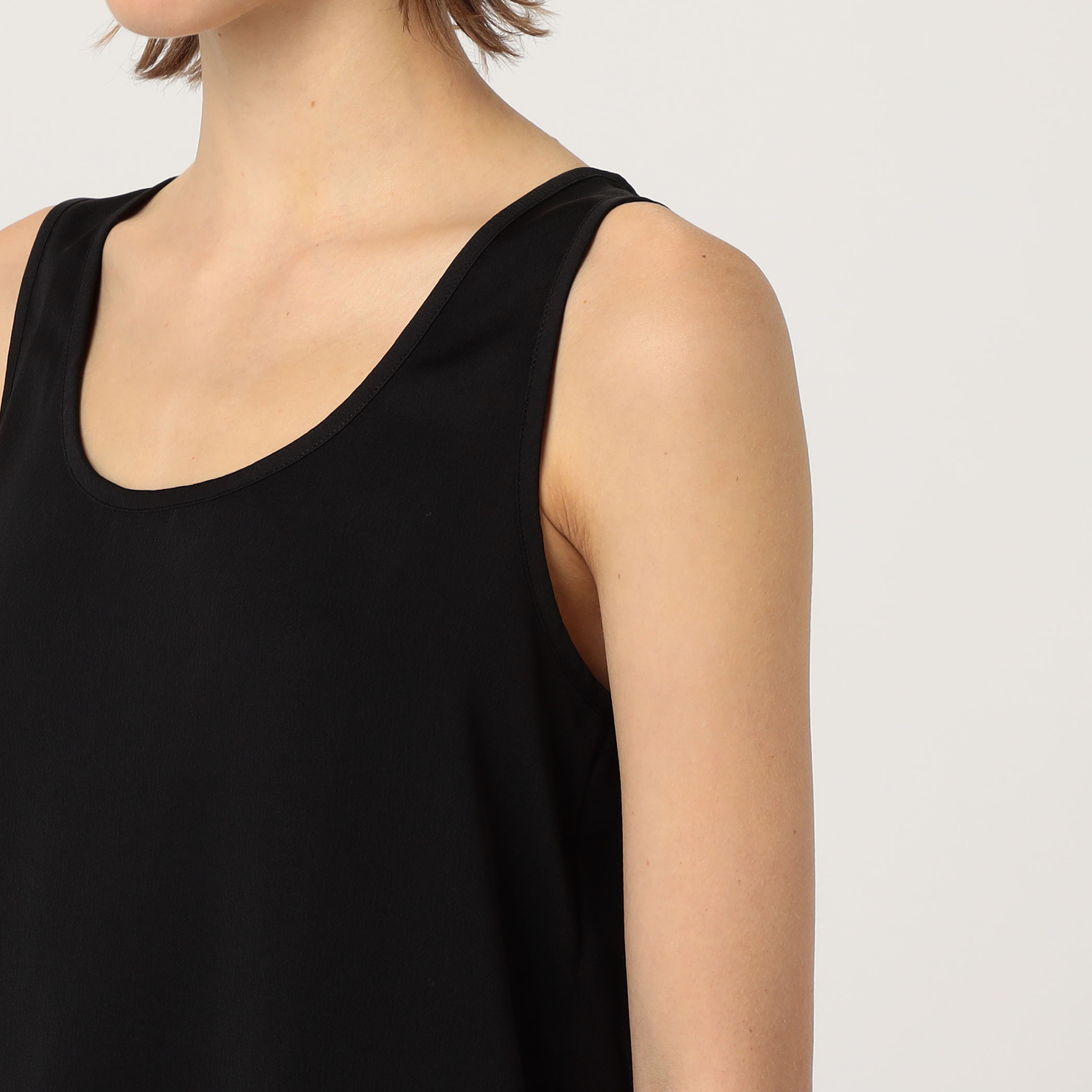 TOMORROWLAND / トゥモローランド MARTIN MARTIN Top Marcel  Uネックタンクトップ MARTIN MARTIN Top Marcel Uネックタンクトップ