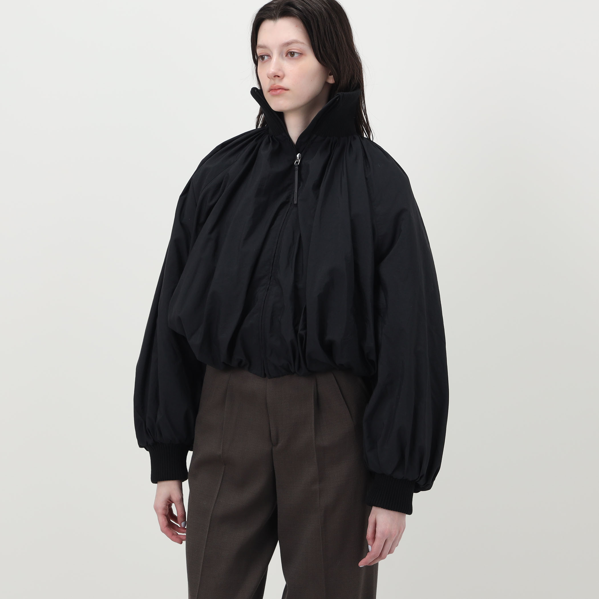 JACQUEMUS LE BOMBER PALLONE ナイロンブルゾン｜トゥモローランド