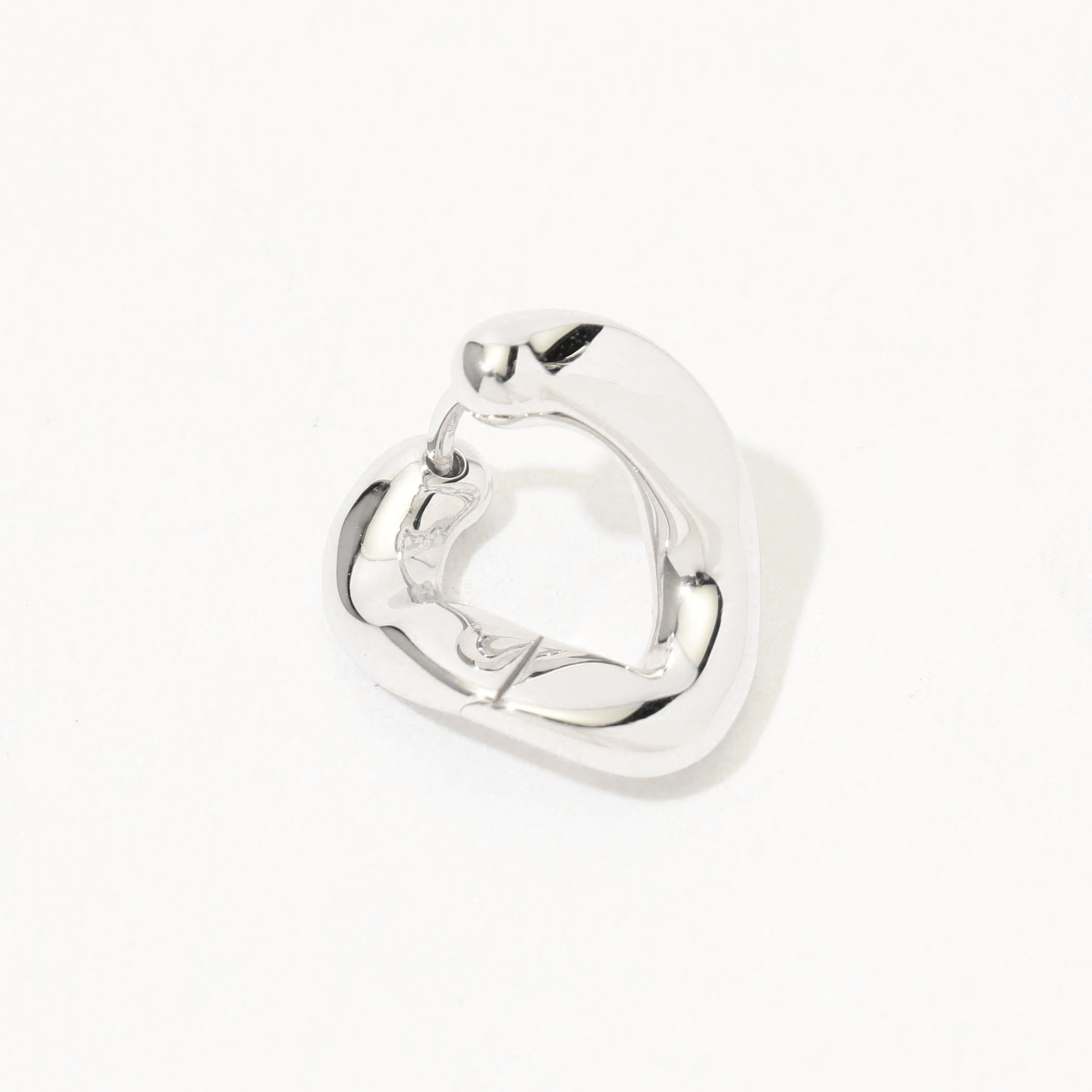 トムウッド ピアス TOM WOOD DEAN HOOPS SILVER Dean Hoops - Tom Wood Project Official Online Store