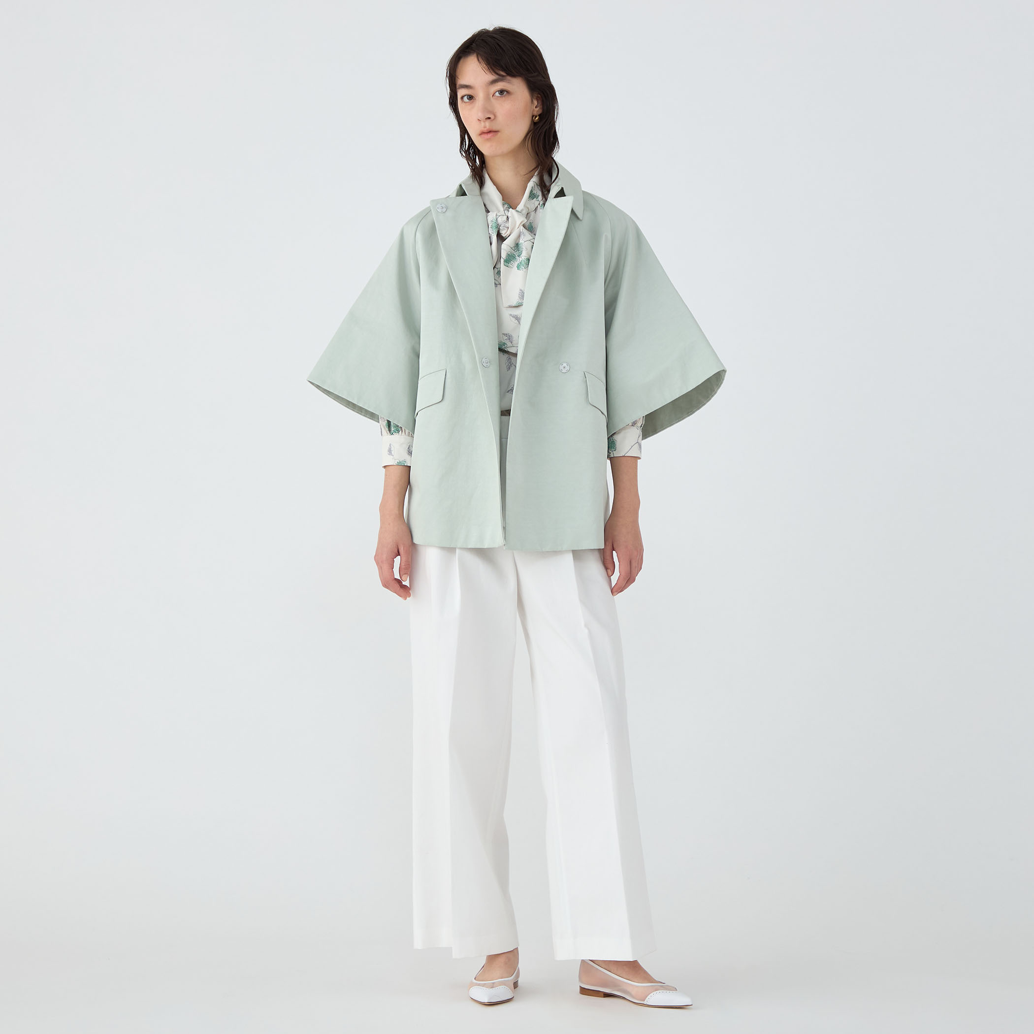 スパークツイル フレアスリーブショートコート｜トゥモローランド 公式通販