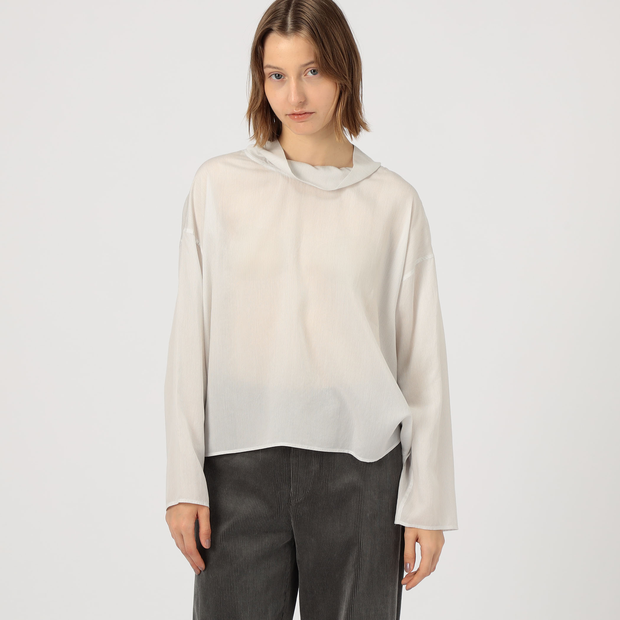 ARCHIVIO【新品未使用、タグ付き】ハイネックプルオーバーシャツ セルロースシルクブロード ハイネックプルオーバーシャツ