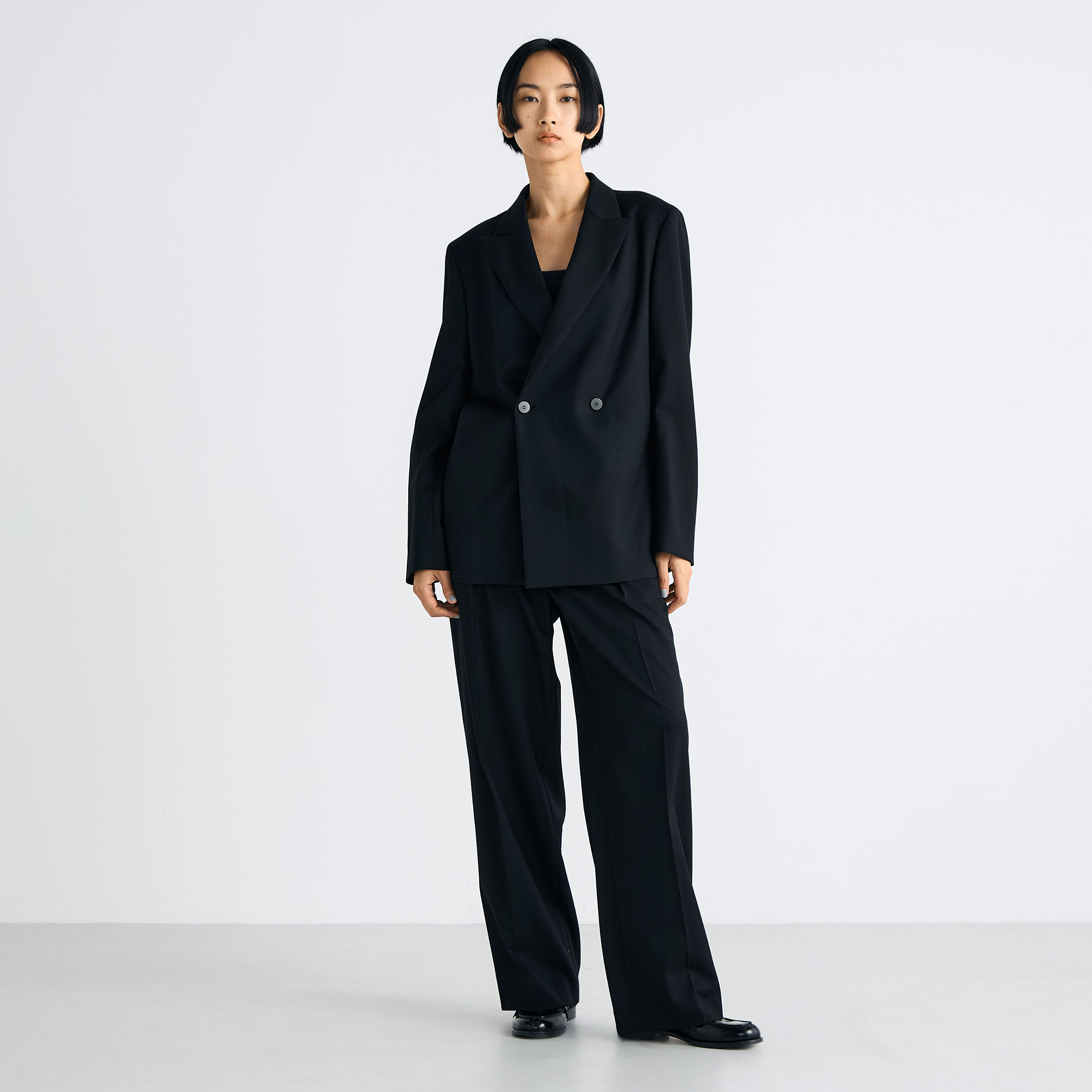 Super160's ウールツイル 2タックワイドスラックス｜トゥモローランド