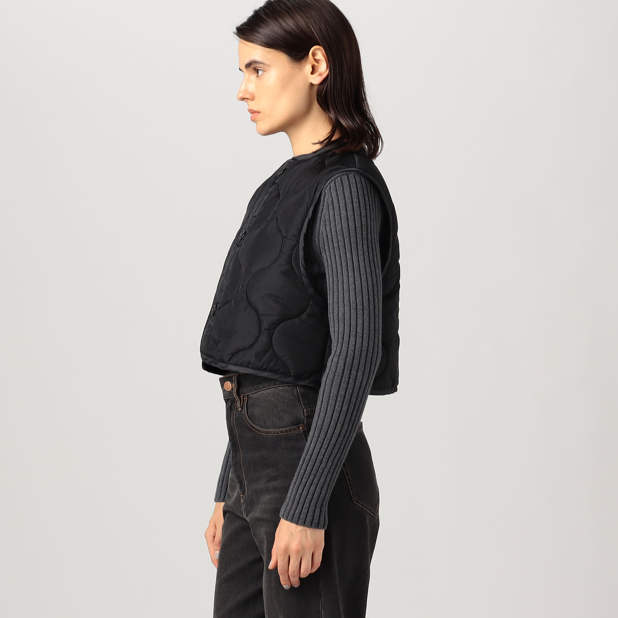 HYKE QUILTED CROPPED VEST｜トゥモローランド 公式通販