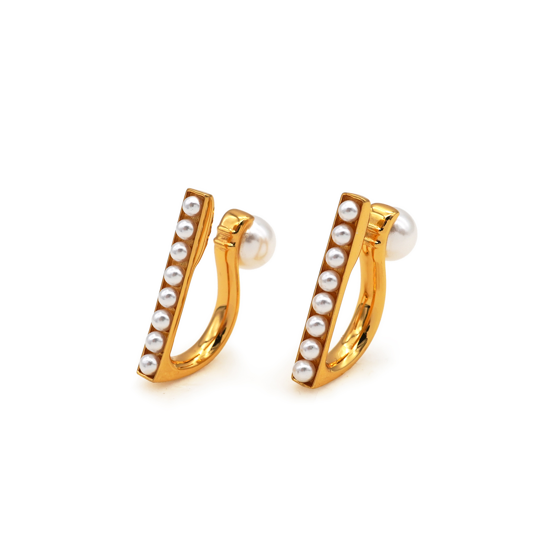 別注】januka Pearl イヤリング｜トゥモローランド 公式サイト