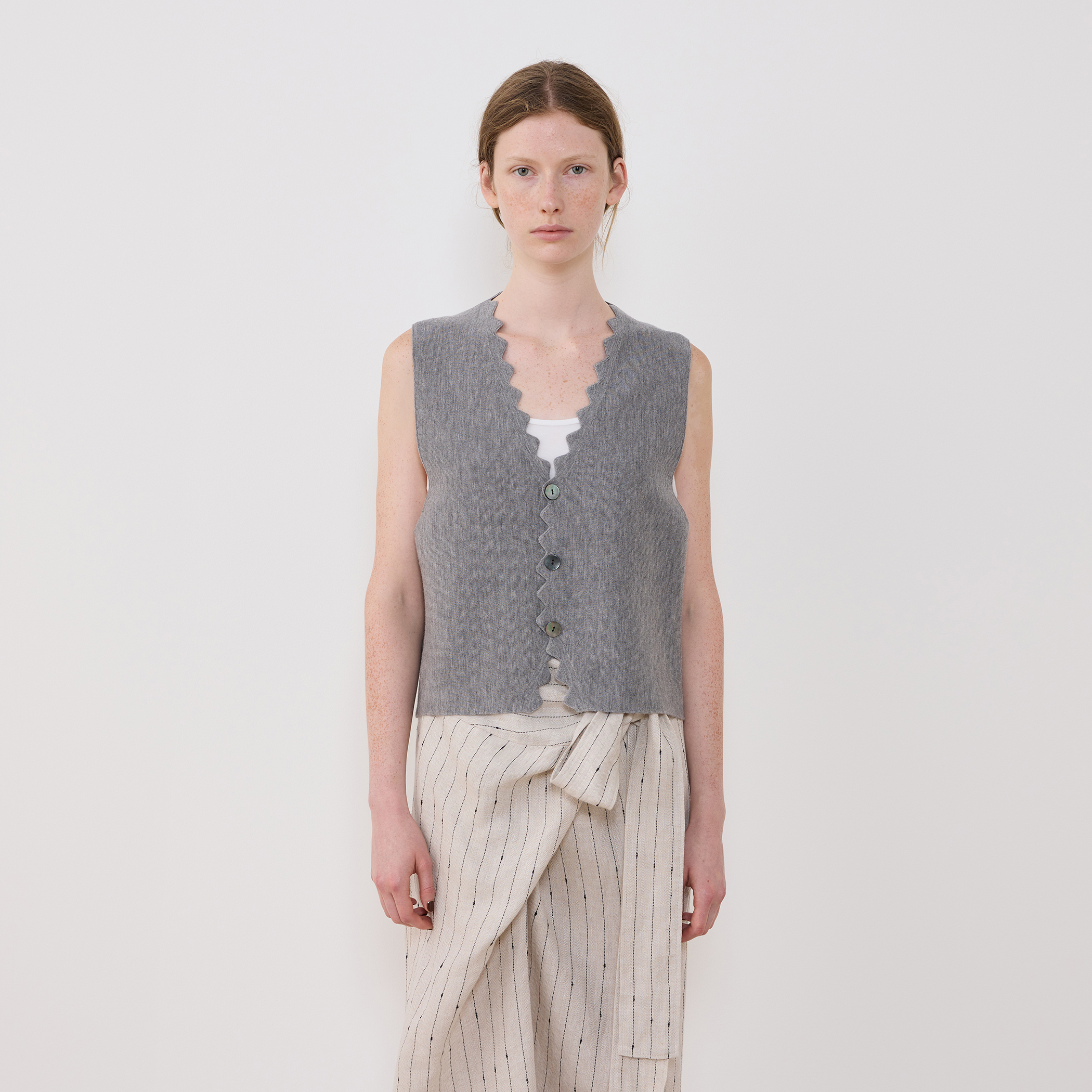 ウーステッドミラノリブ ベスト｜トゥモローランド 公式通販