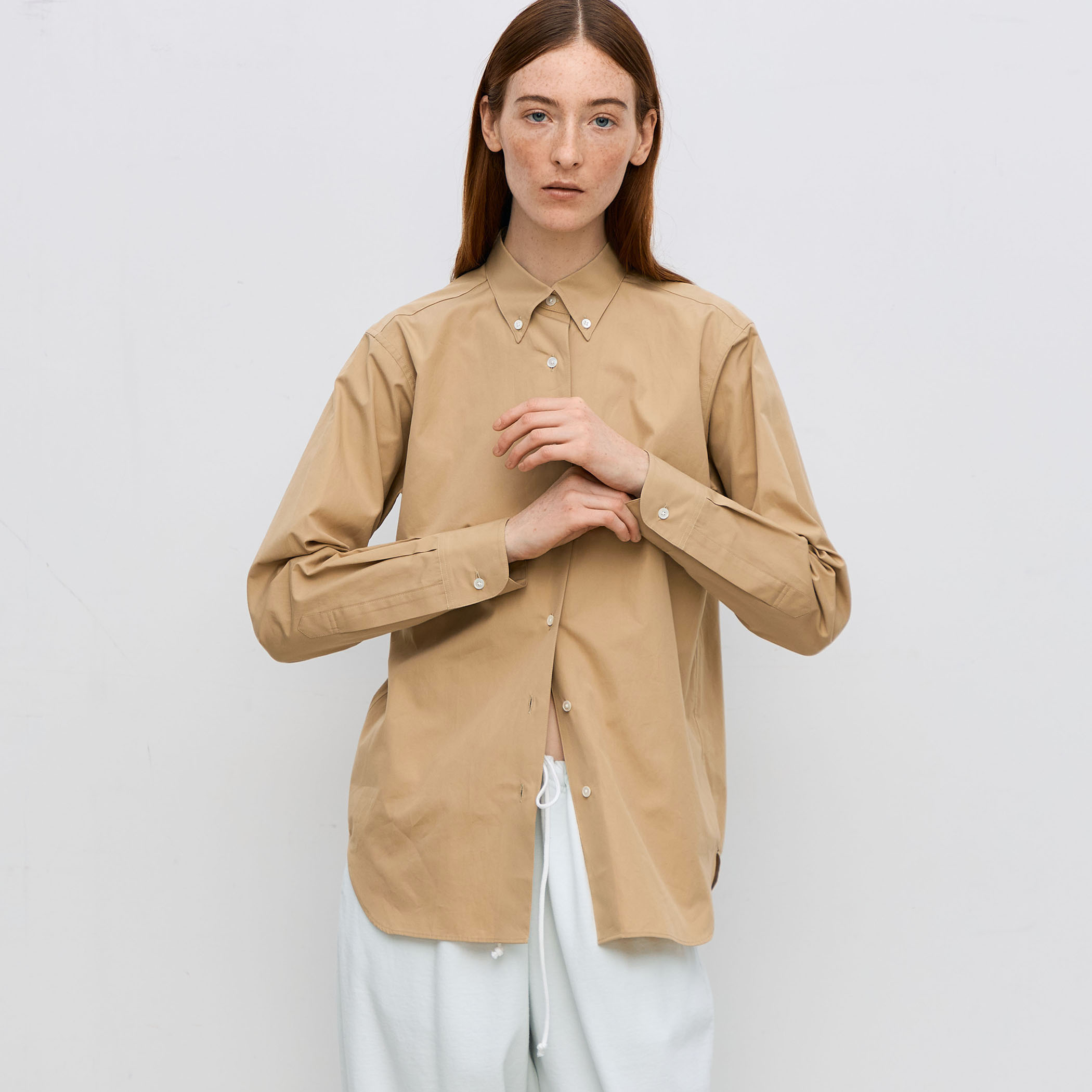 コットンタイプライター ボタンダウンシャツ｜トゥモローランド 公式通販