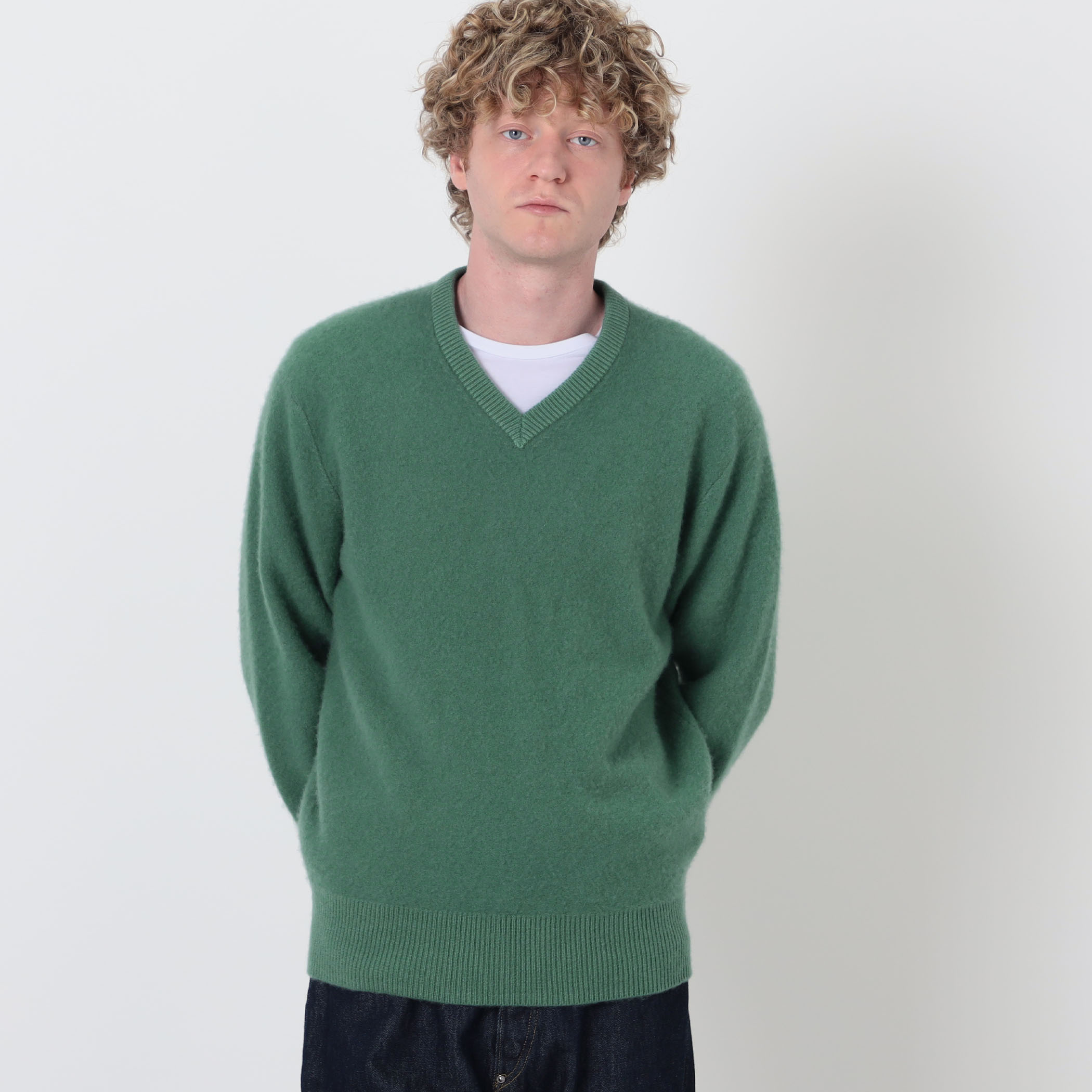 MAATEE&SONS カシミヤ Vネックプルオーバーニット｜トゥモローランド