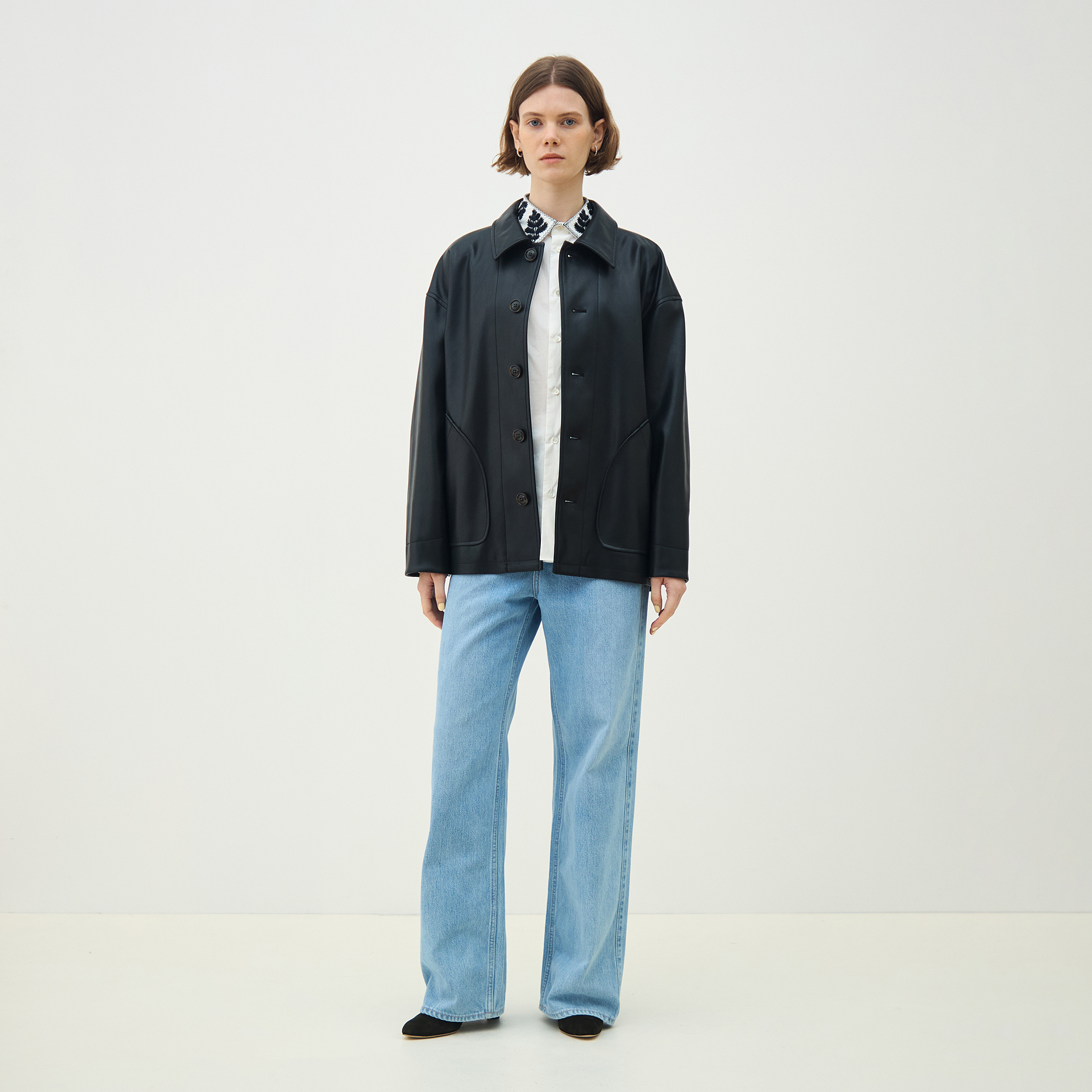 今季美品⭐︎tomorrowland レザーライクカバーオール 一部追加予約】レザーライク カバーオール｜トゥモローランド