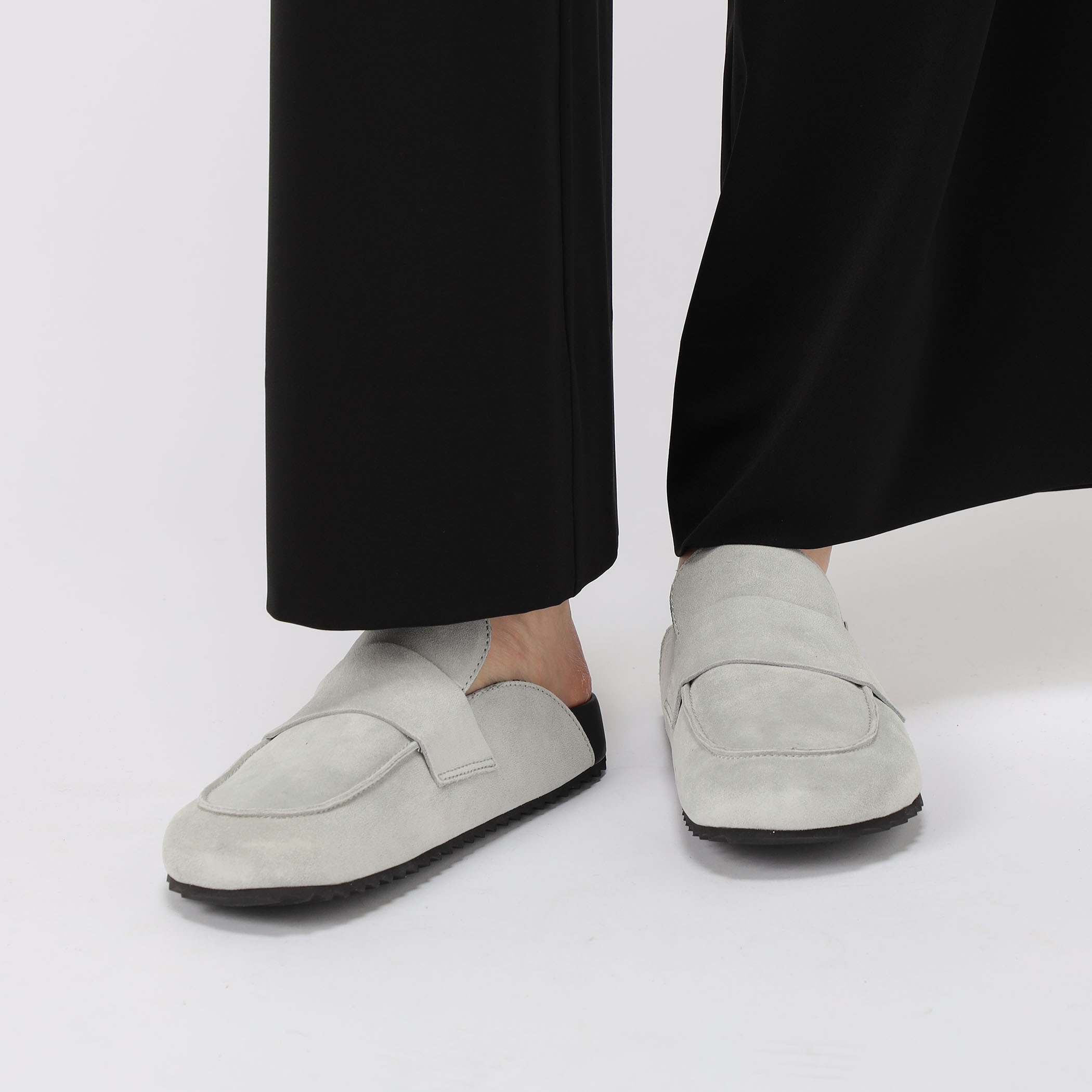 スエード スリッポン ローファー SWTSU8417｜トゥモローランド 公式通販