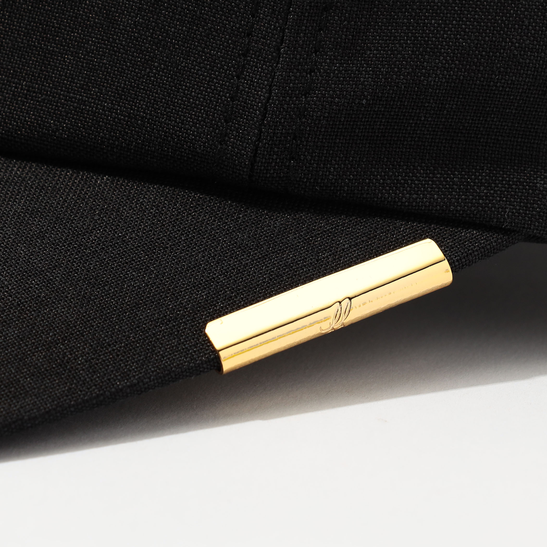 ENTWURFEIN Yael Cap.C｜トゥモローランド 公式サイト