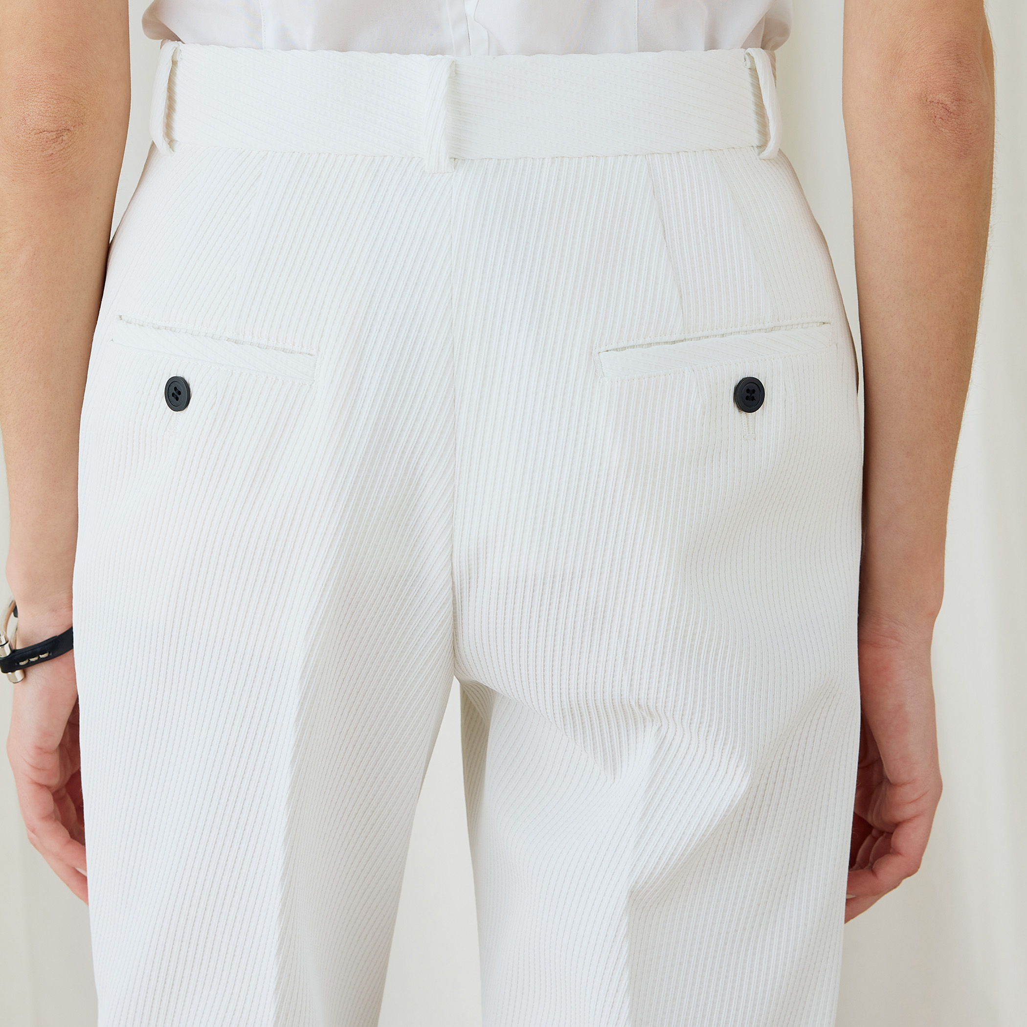 ツイルジャカード クロップドパンツ｜トゥモローランド 公式通販