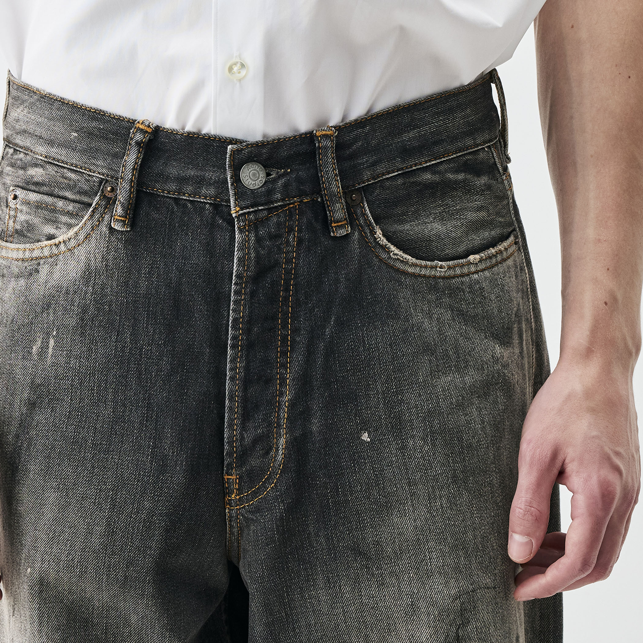 Acne Studios 1981 U BLACK TRAFALGAR デニムパンツ｜トゥモローランド