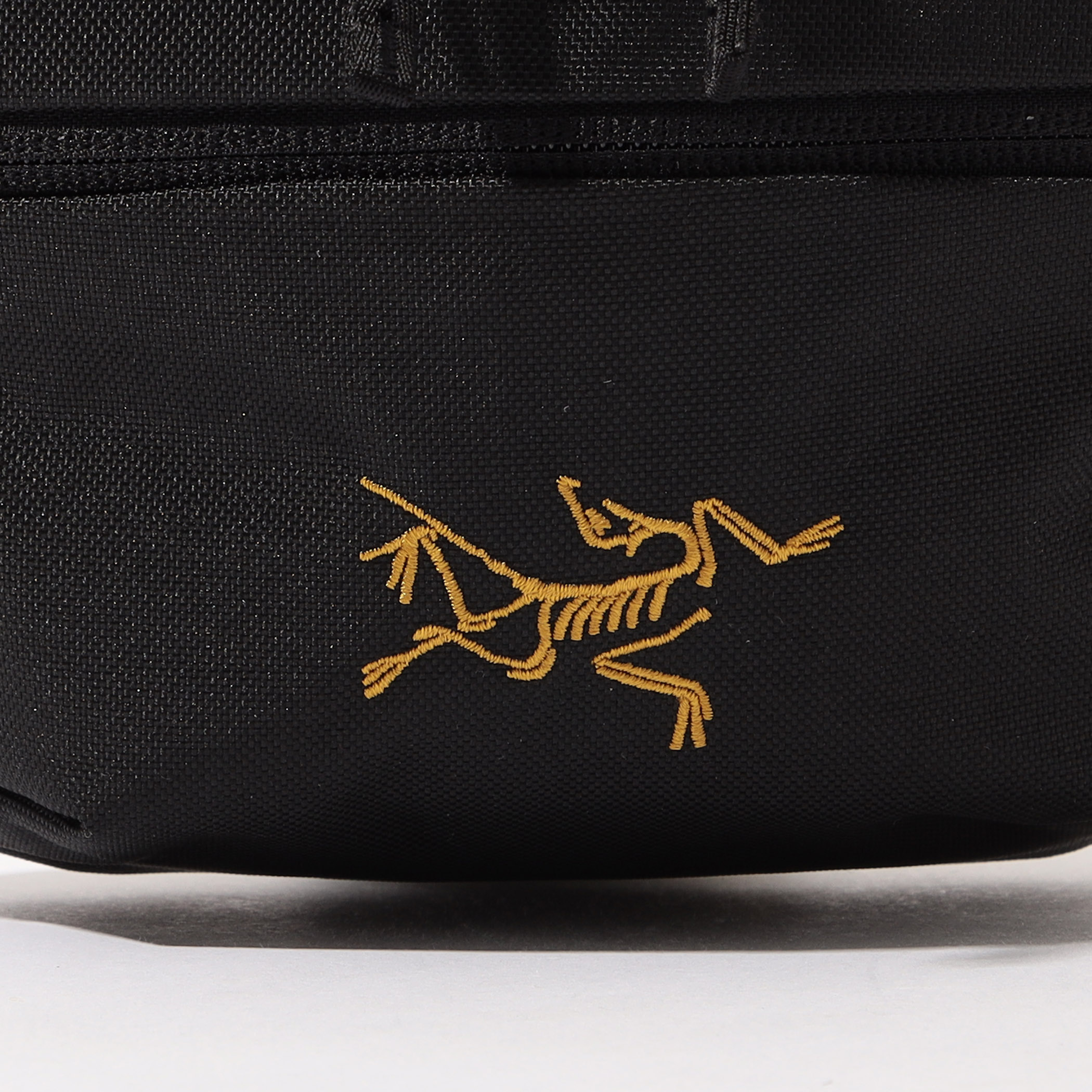 バッグ ARC'TERYX Mantis 1 2023 NEW Arrival』 Mantis 2 Waist Bag Color:Dark magic/Smoke