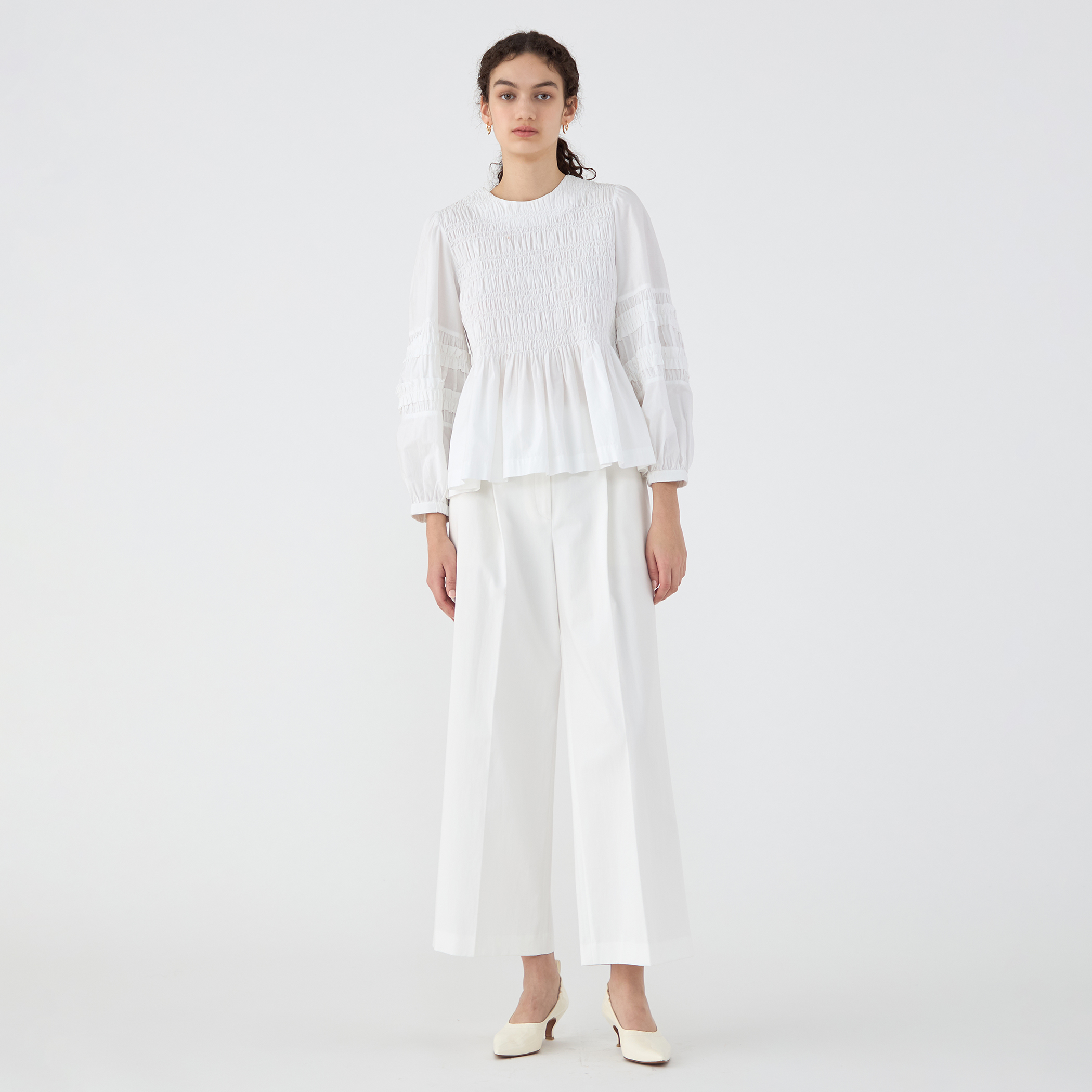 TOMORROWLAND / トゥモローランド 【別注】ne Quittez pas BLACK FRILL COLLAR シャツ 別注】ne Quittez pas BLACK FINE POPLIN シャツ