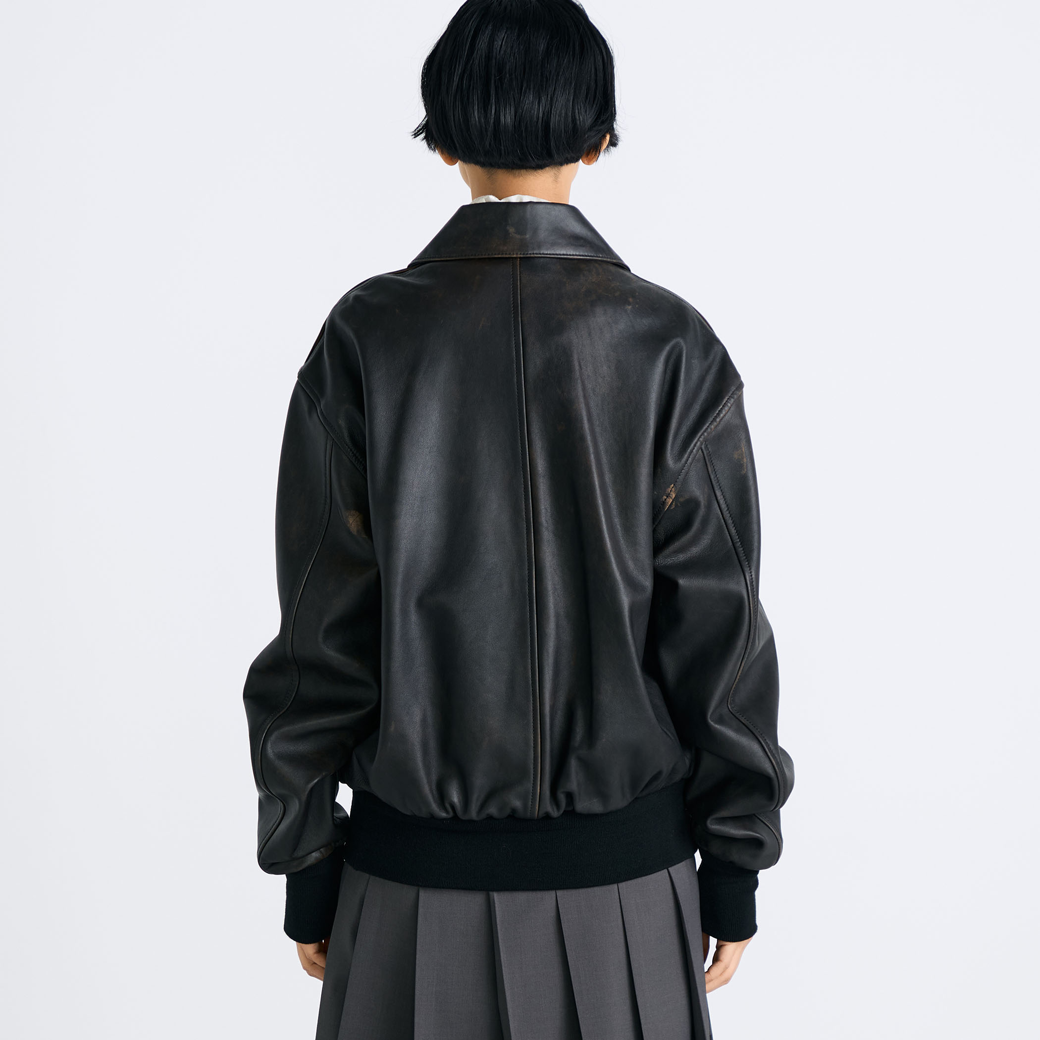 クラッシュレザー A-2ジャケット｜トゥモローランド 公式通販