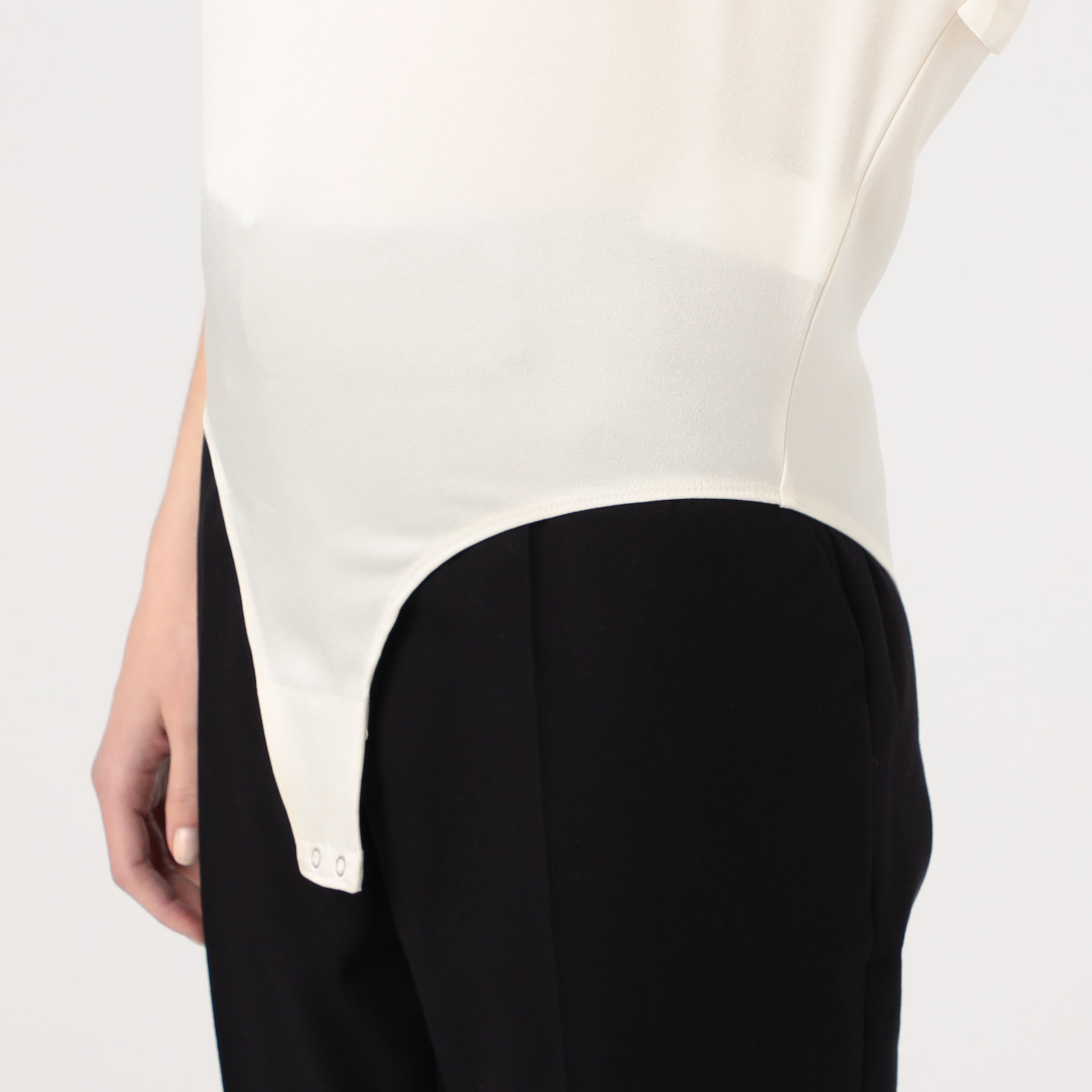 KANAKO SAKAI SATIN BODYSUIT｜トゥモローランド 公式通販