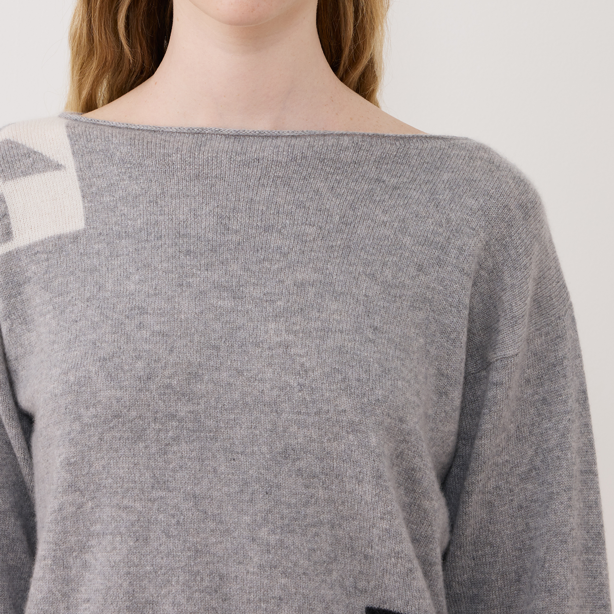 スコットランドカシミヤスノーフレーク ボートネックプルオーバー