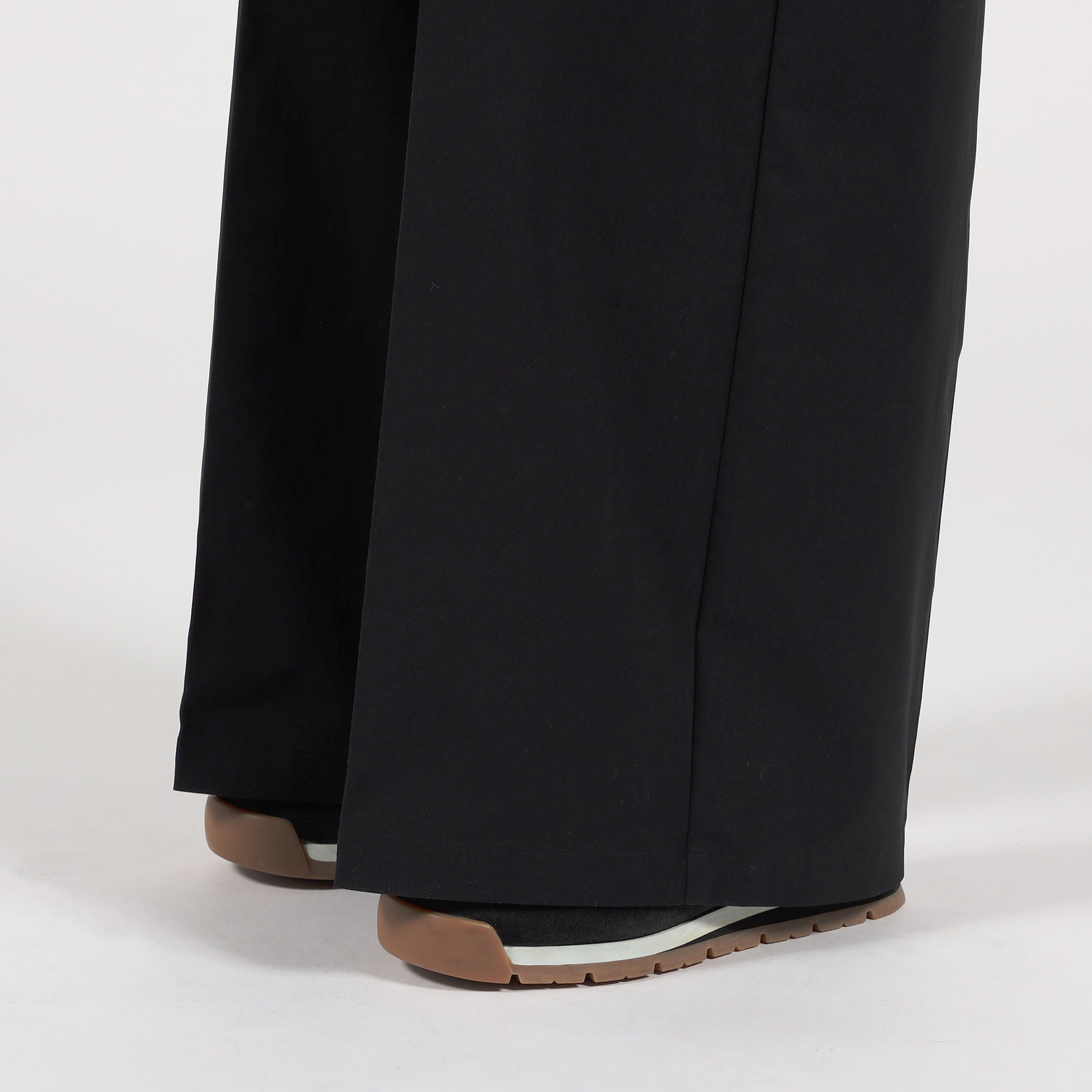 HYKE TASLAN TWL WIDE PANTS｜トゥモローランド 公式通販