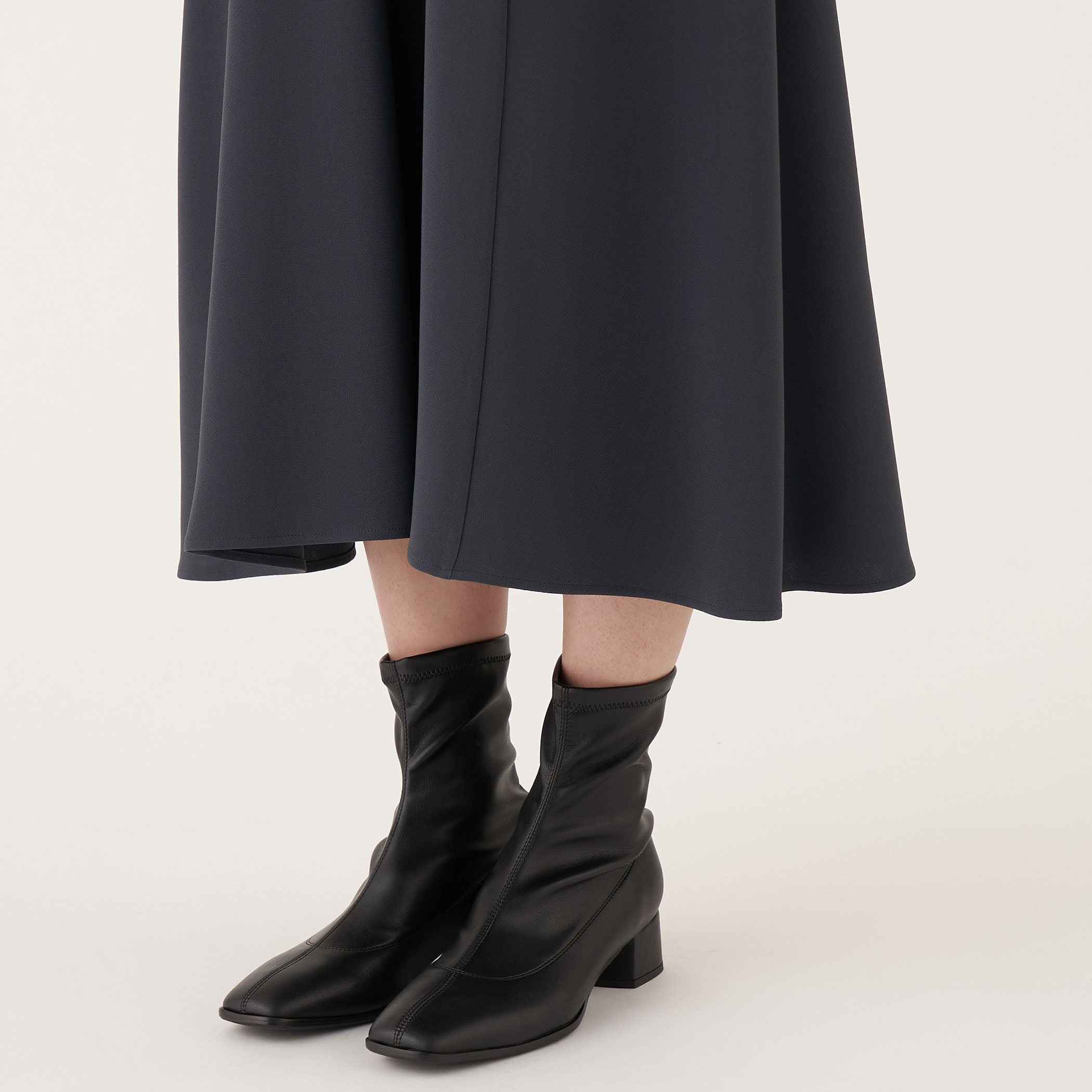 ライトダブルクロス Vネックワンピース｜トゥモローランド 公式通販