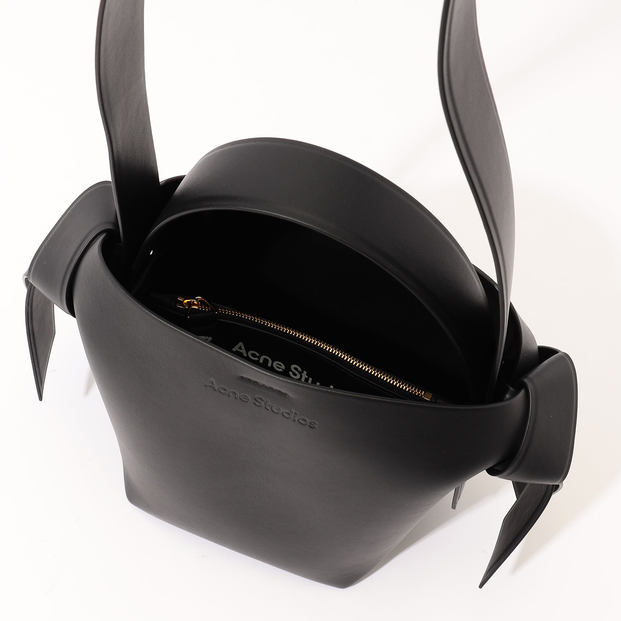 ☆AcneStudios☆ムスビミディアムレザーショルダーバッグ (Acne