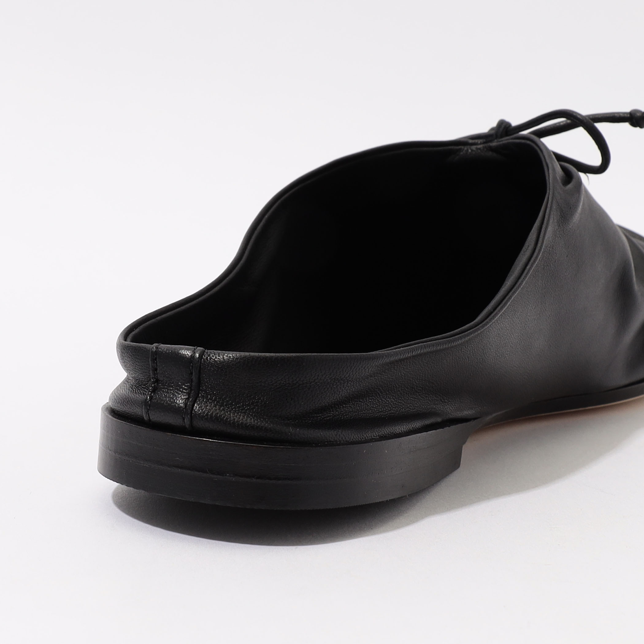 JVAM フラットサンダル｜トゥモローランド 公式通販