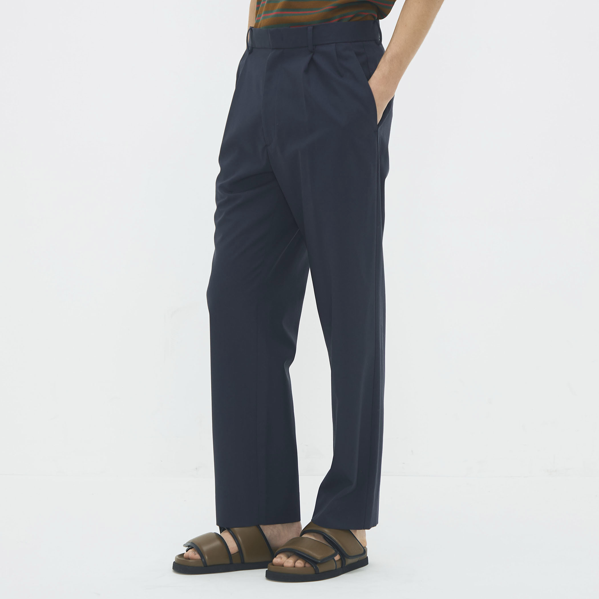 ウールタイプライター サイドライン2タックパンツ｜トゥモローランド