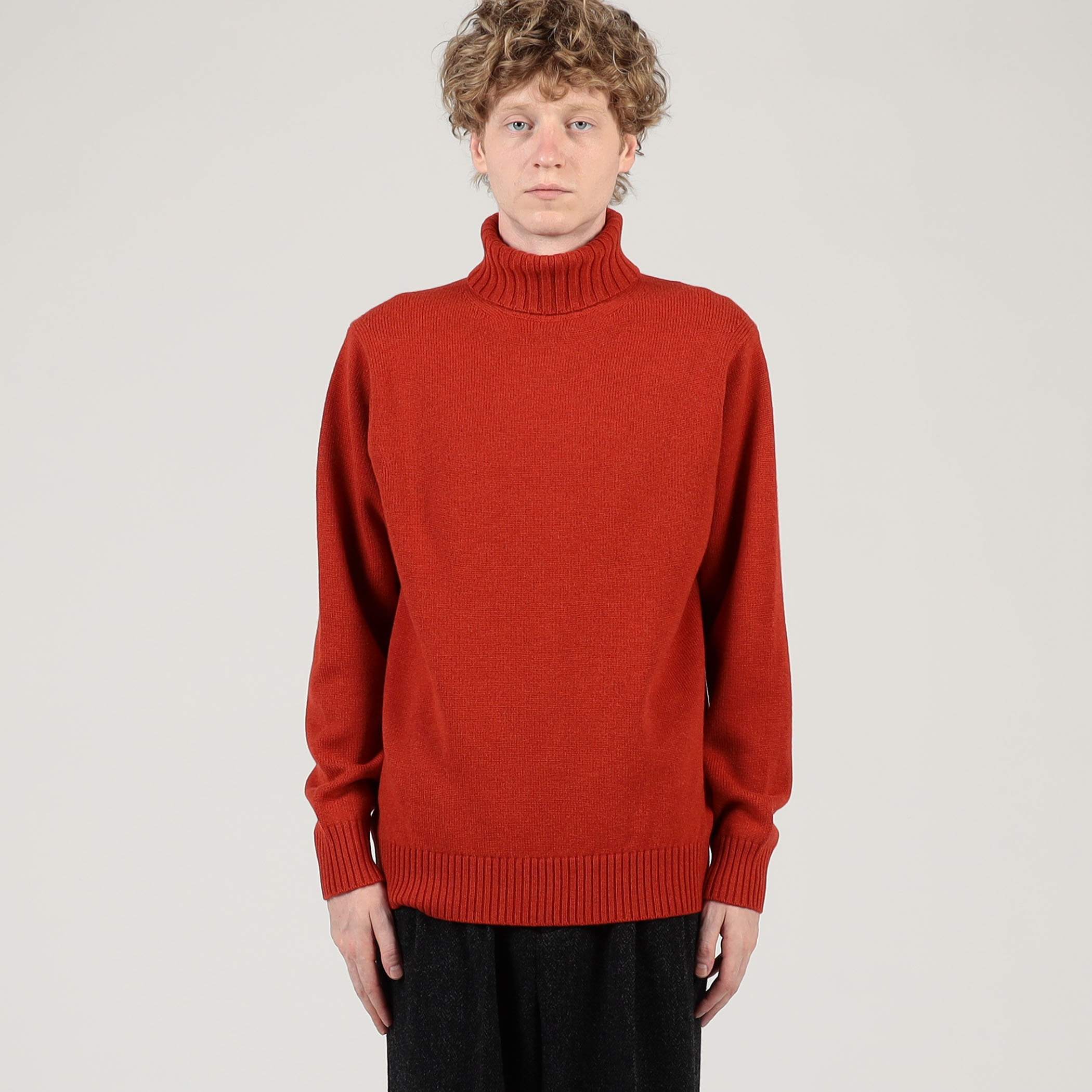 TOMORROWLAND tricot スーパーファインラムウール タートルネック