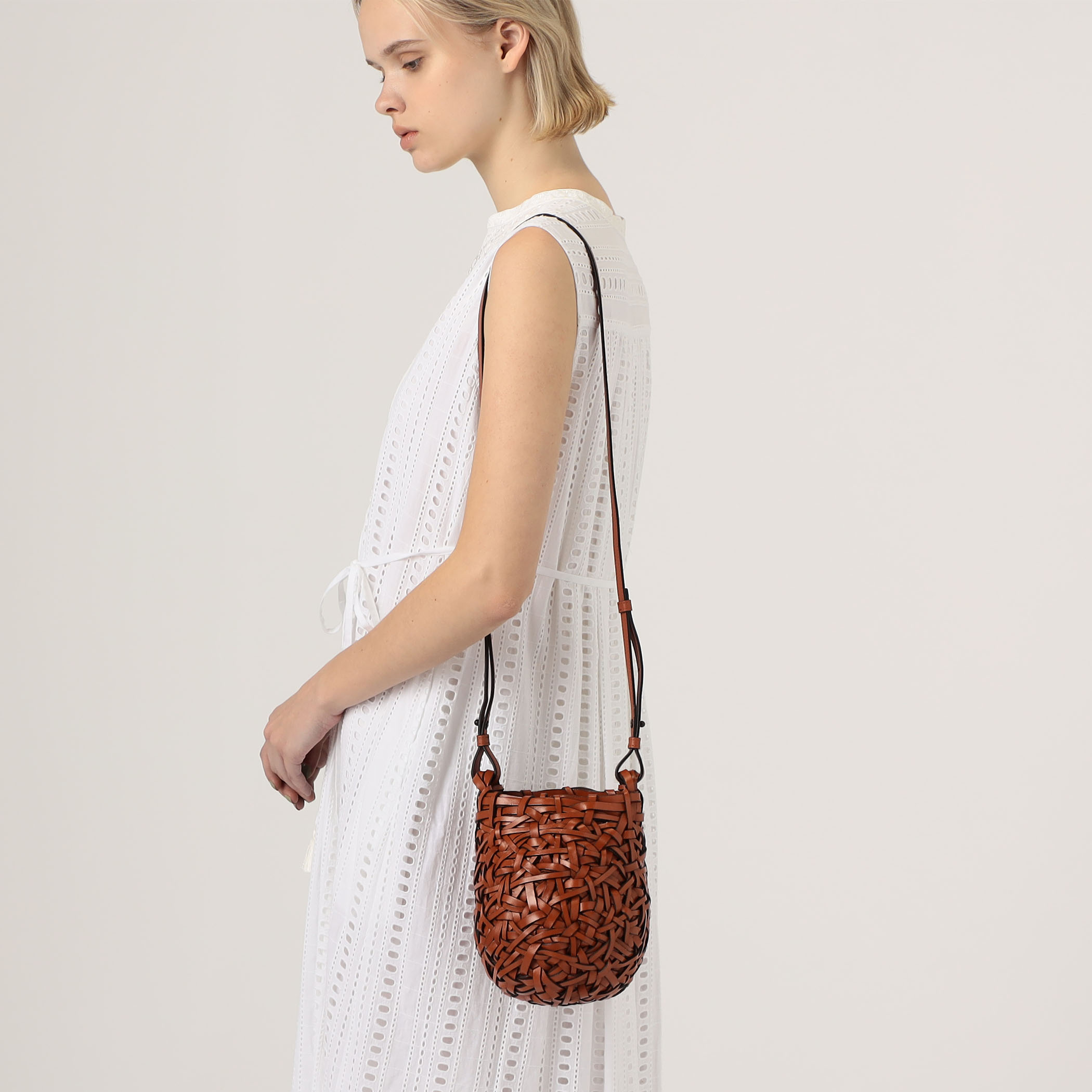 10万タグ付 ロエベ LOEWE かぎ針編み トカゲトップ コットン S 港区