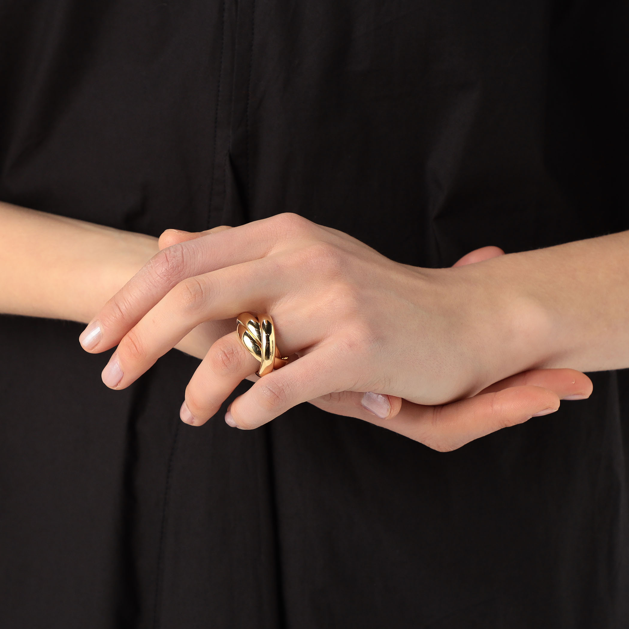 The Victoria Ring in gold or silver | LIÉ STUDIO