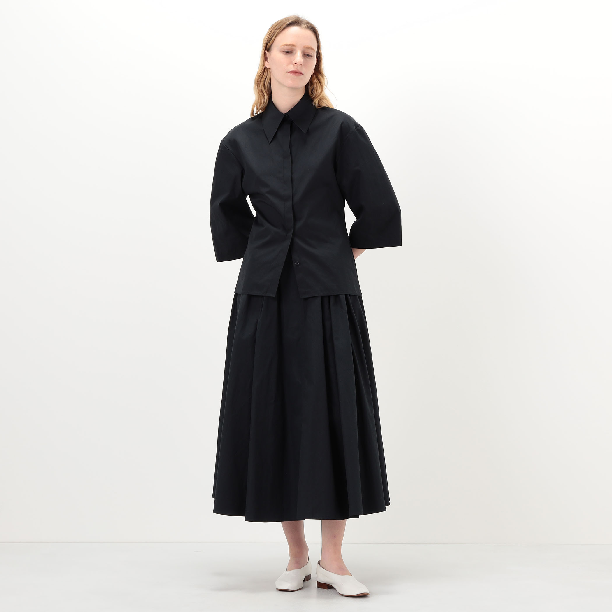 MKDT STUDIO NOVO コットンフレアスカート｜トゥモローランド 公式通販