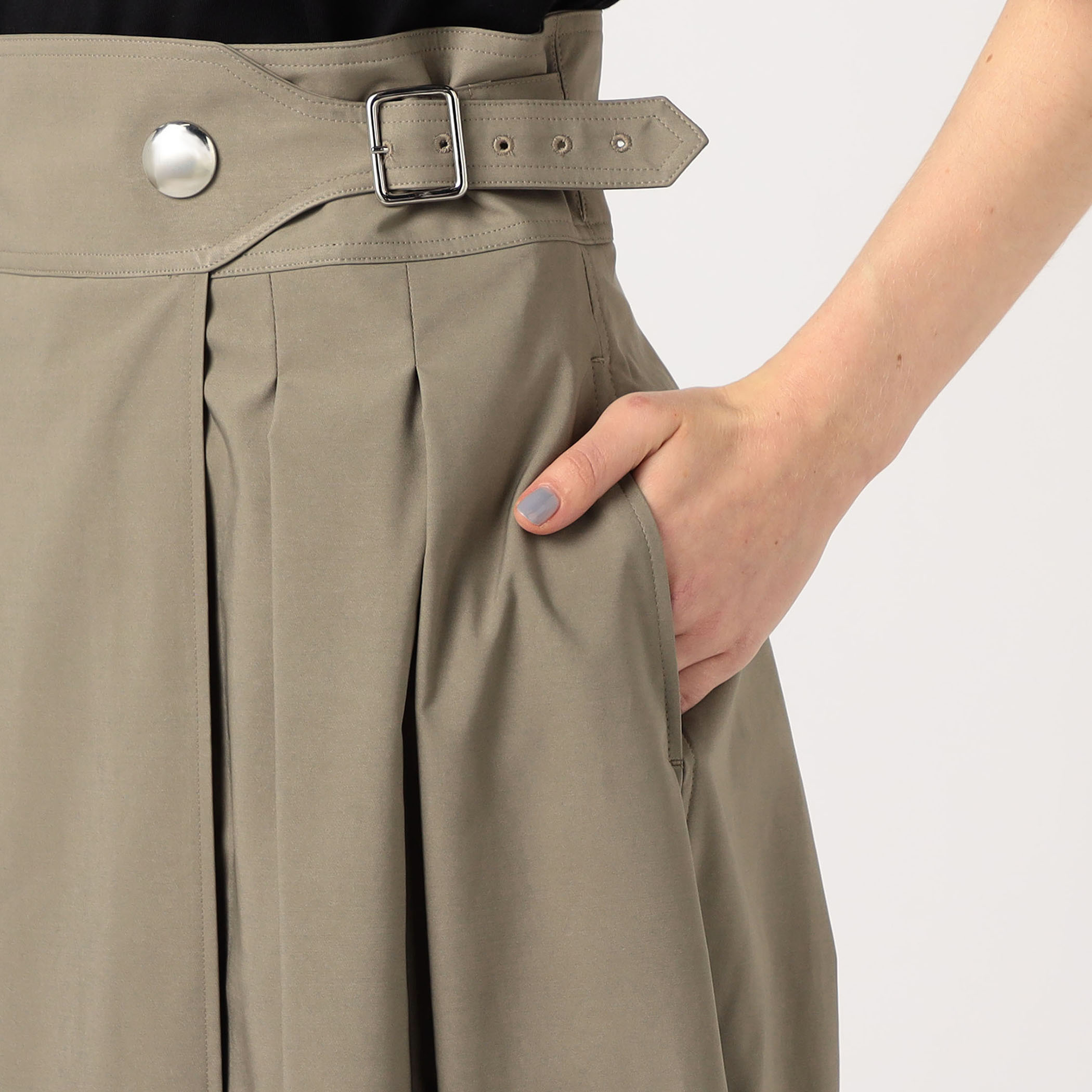 別注】THE RERACS GURKHA SKIRT FLARE｜トゥモローランド 公式通販