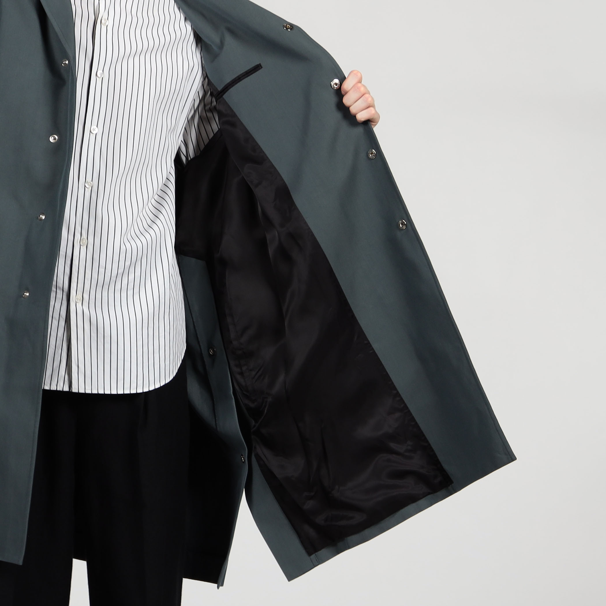 The CLASIK BAL COLLAR PONCHO｜トゥモローランド 公式サイト