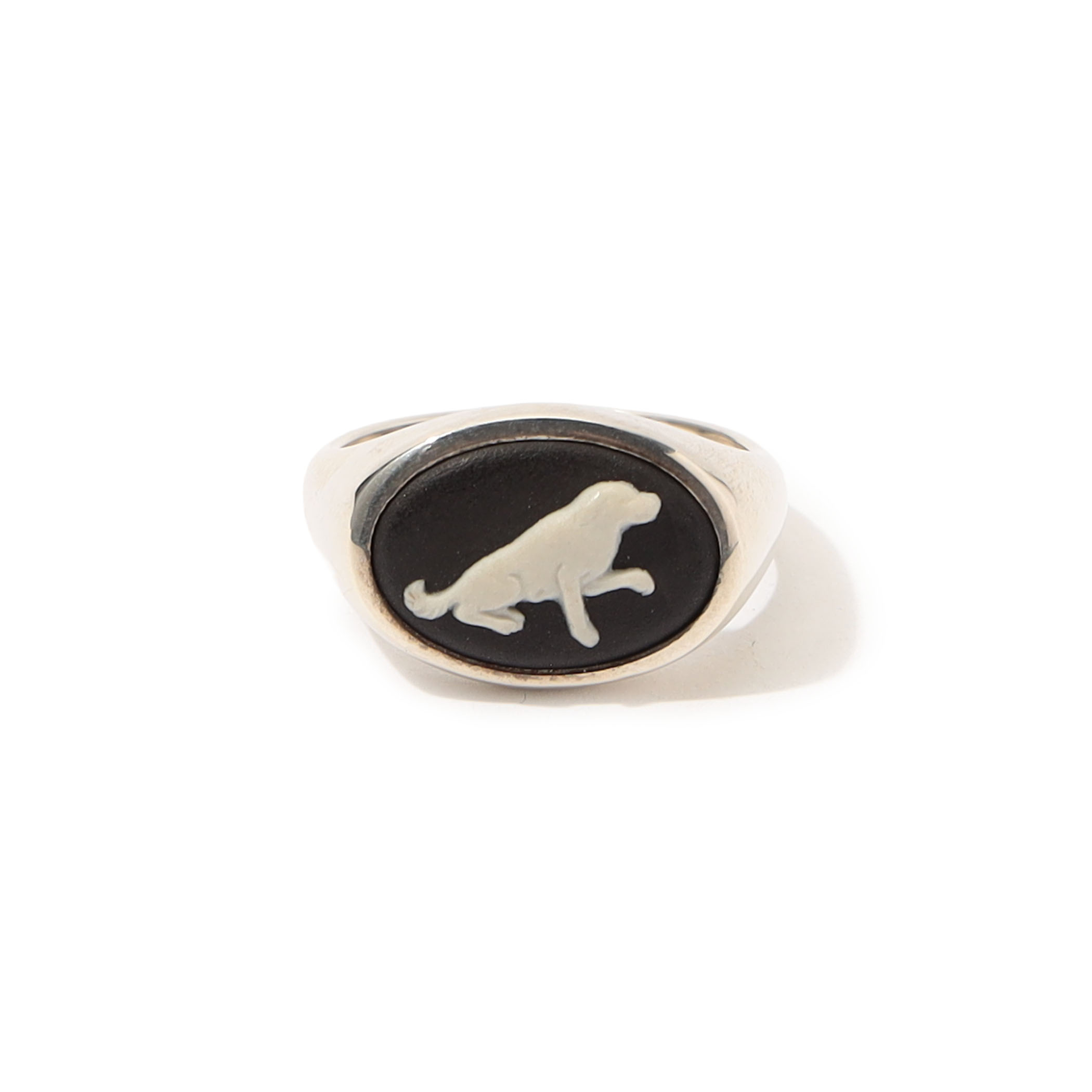 FERIAN oval ring Black White Begging Dog
