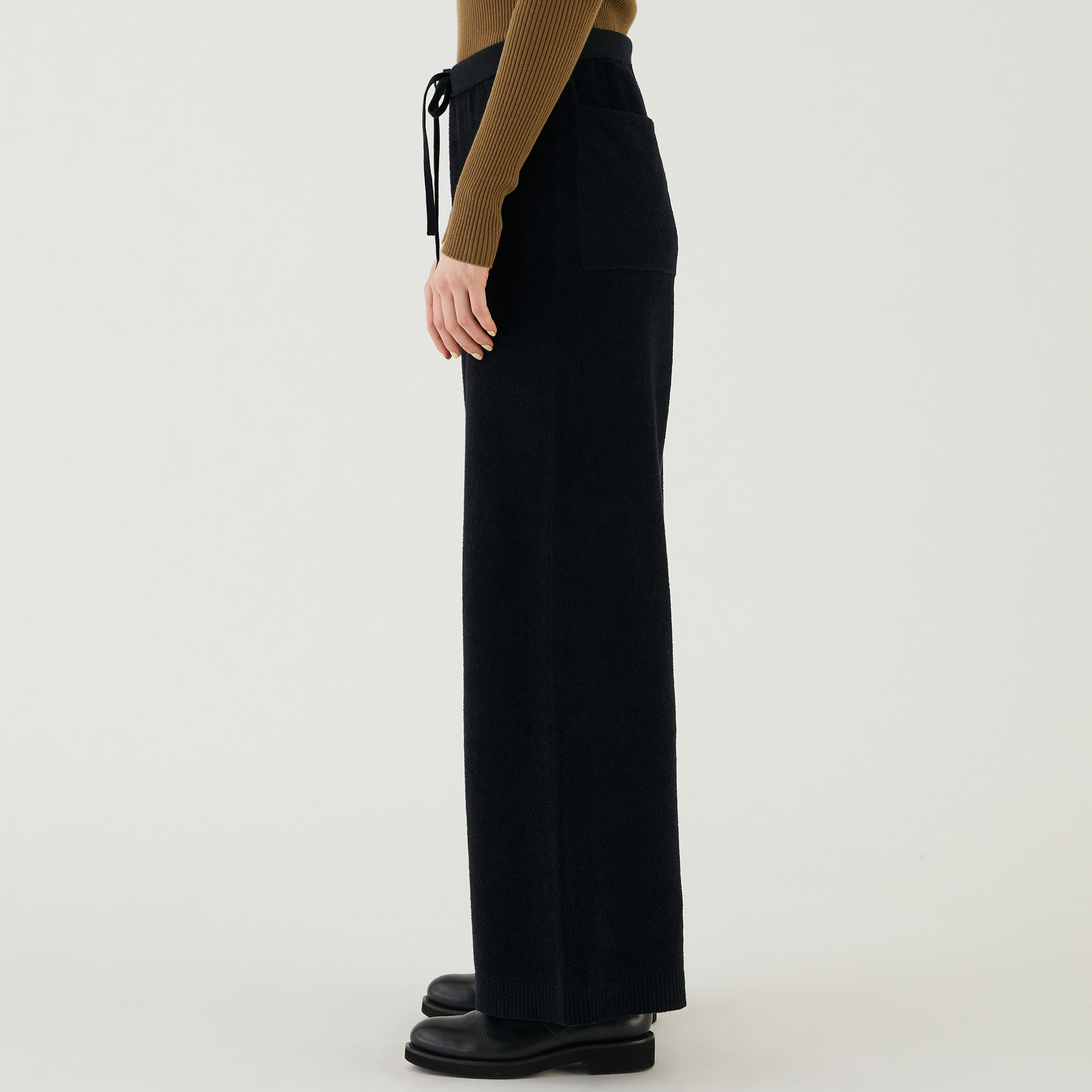 コットンベロア イージーパンツ｜トゥモローランド 公式通販