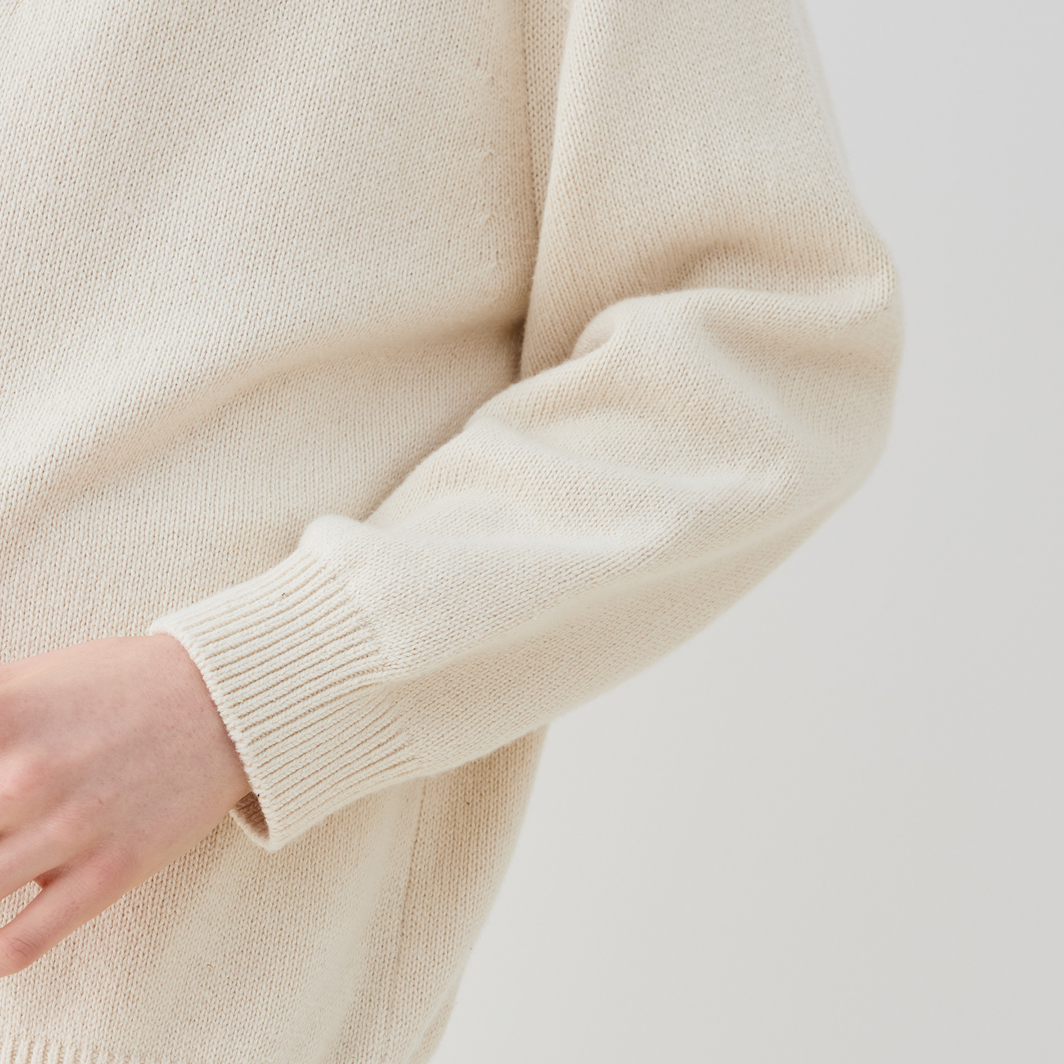 □コットンカシミヤ Vネックカーディガン｜トゥモローランド 公式通販