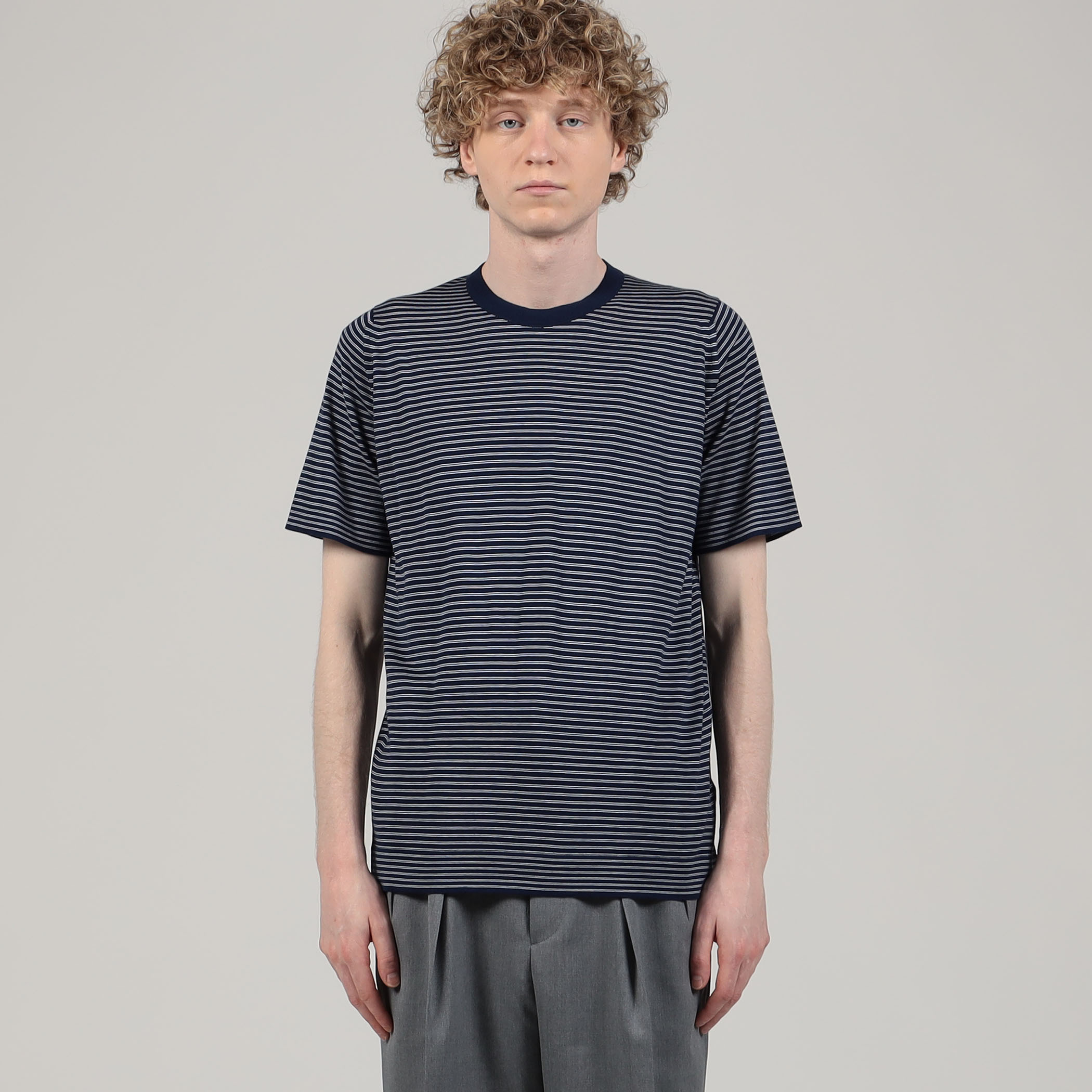 JOHN SMEDLEY VIKTOR 30G EASY FIT クルーネックプルオーバー
