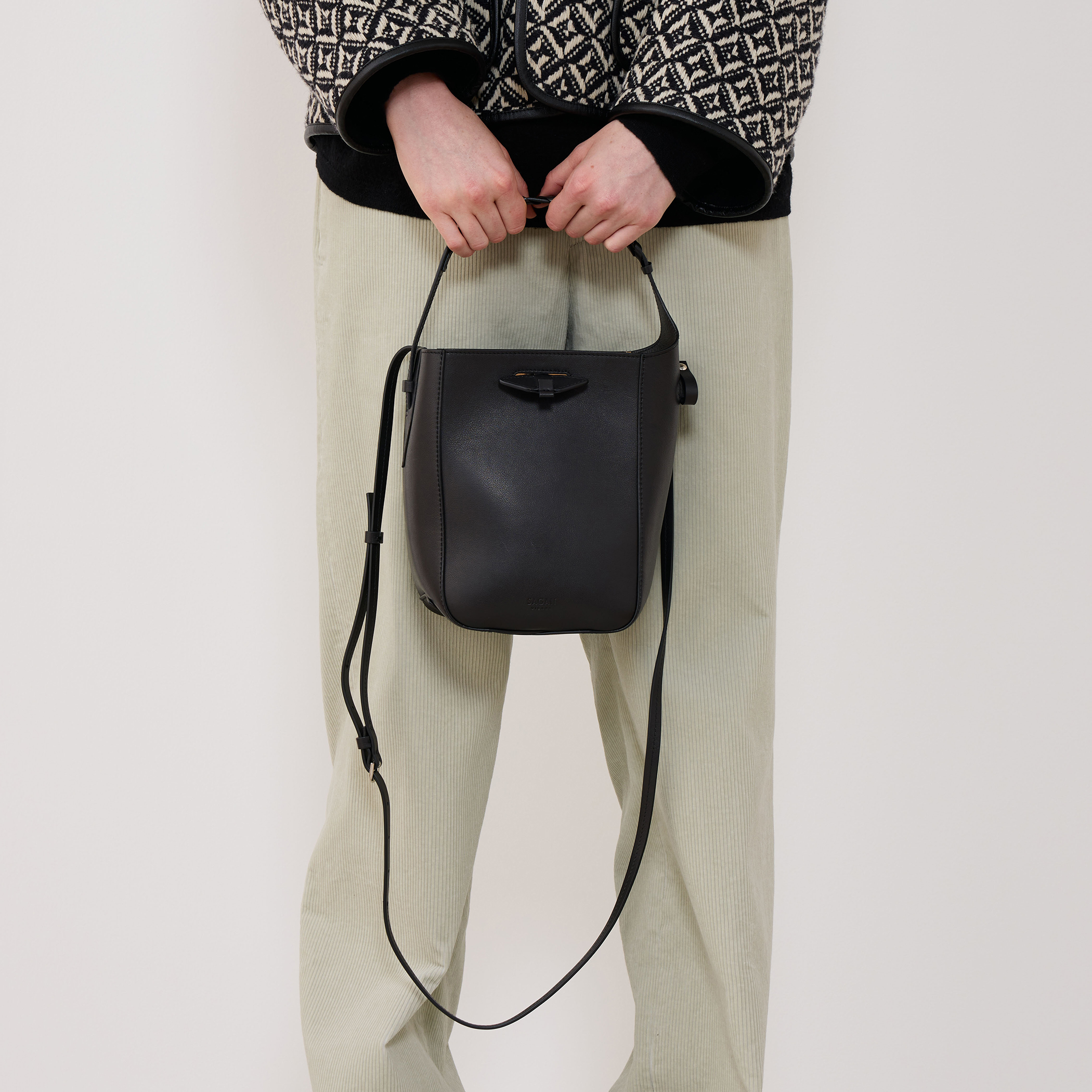 SAGAN VIENNA REINS BUCKET バッグ｜トゥモローランド 公式通販