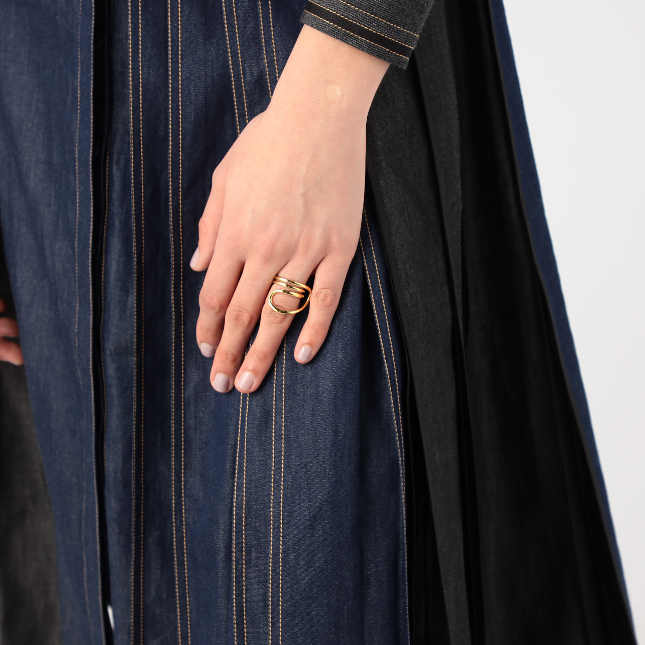 Charlotte Chesnais PETIT ROUND TRIPリング｜トゥモローランド 公式サイト