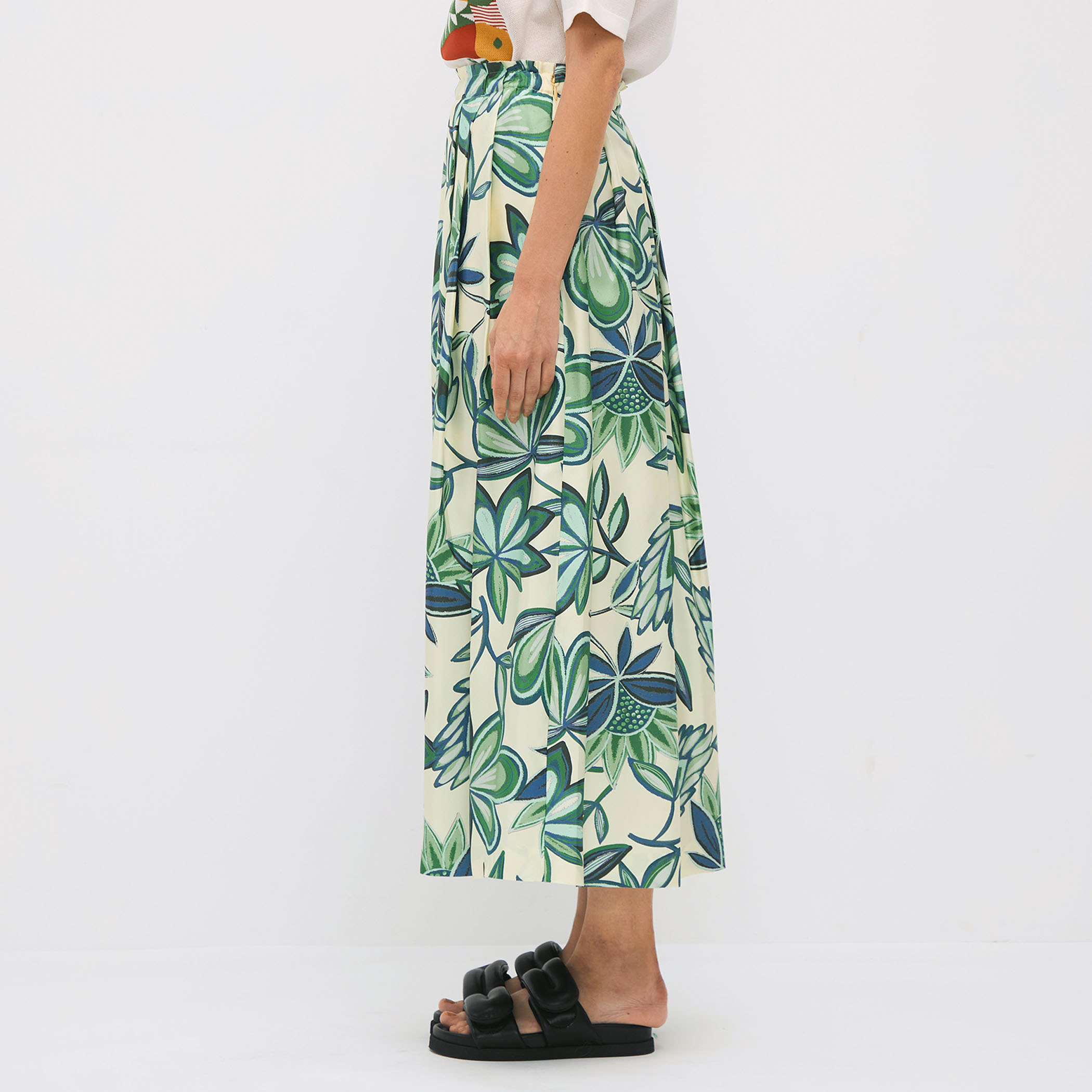 シルクツイル COLETTEフラワープリントスカート