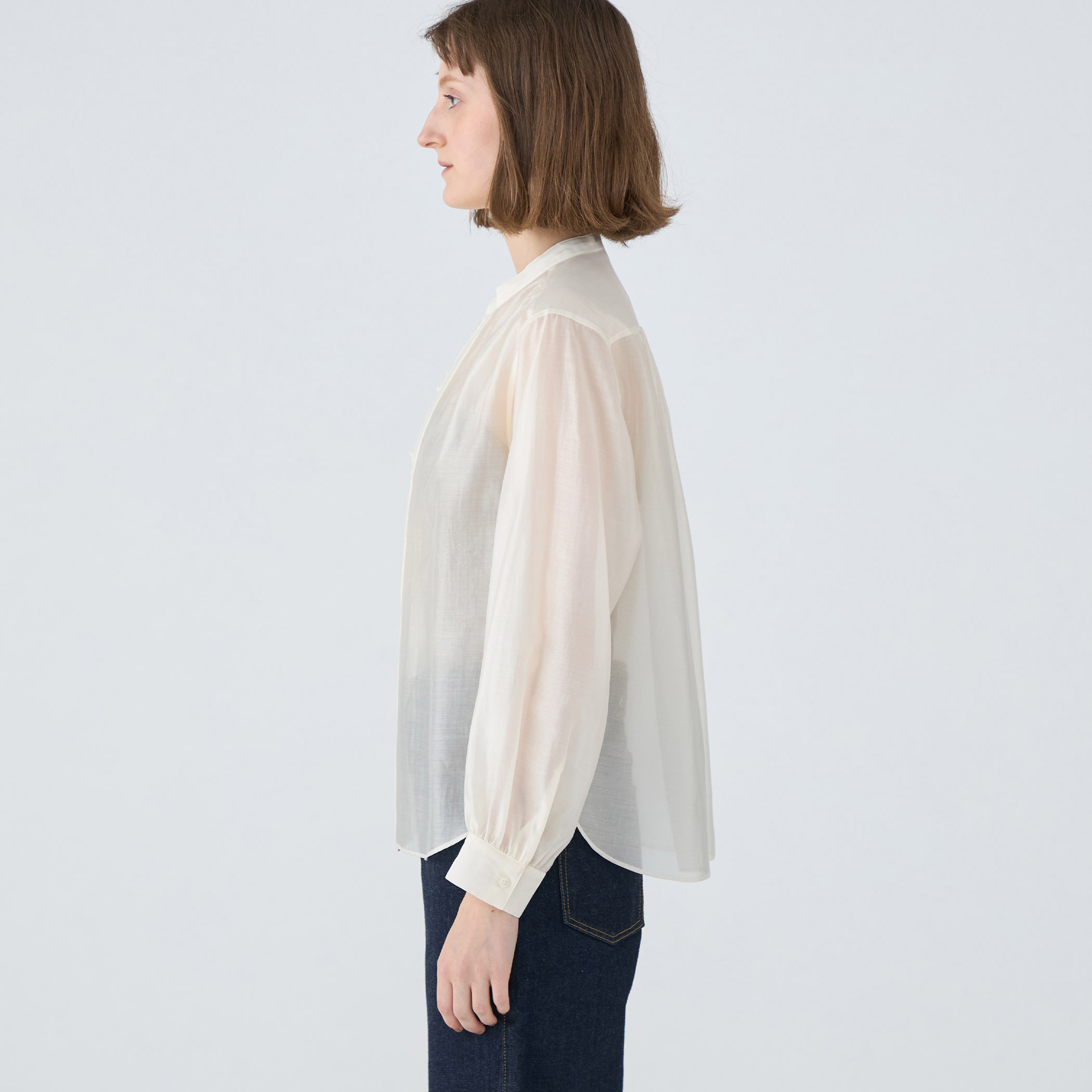 シースルーローン フロントフリルブラウス｜トゥモローランド 公式通販