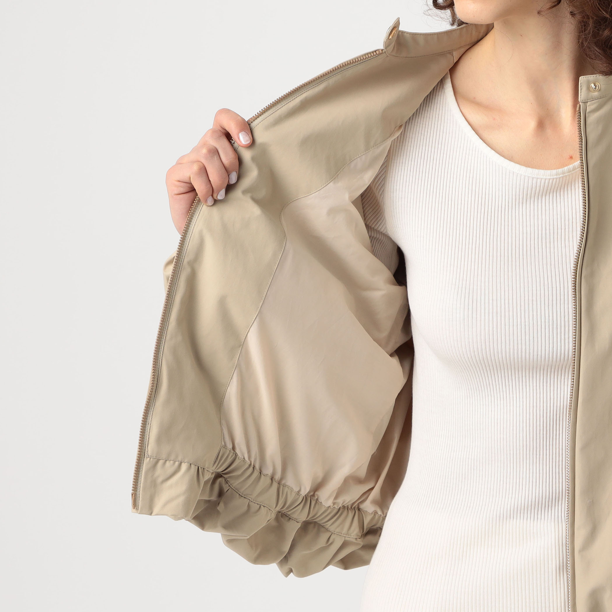 関税込 Moncler Gruissan コットンブレンドジャケット MONCLER Gruissan appliquéd cotton-blend bomber jacket | NET