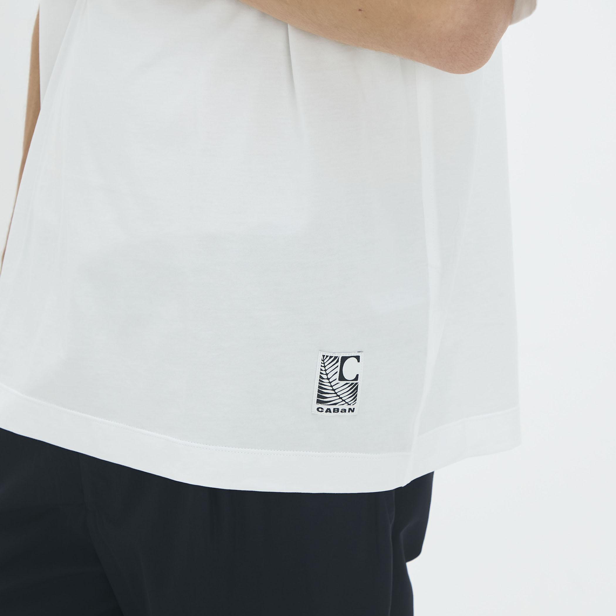 CABaN スビンコットン GREEN SHOWERプリントTシャツ｜トゥモローランド