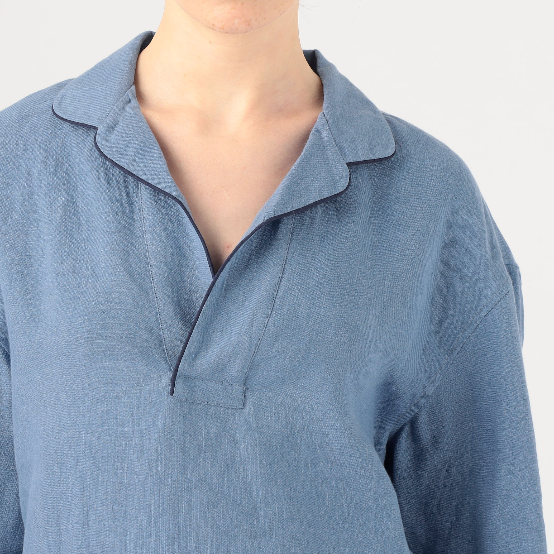BOURRIENNE CREPUSCULE BLUE リネンシャツ｜トゥモローランド